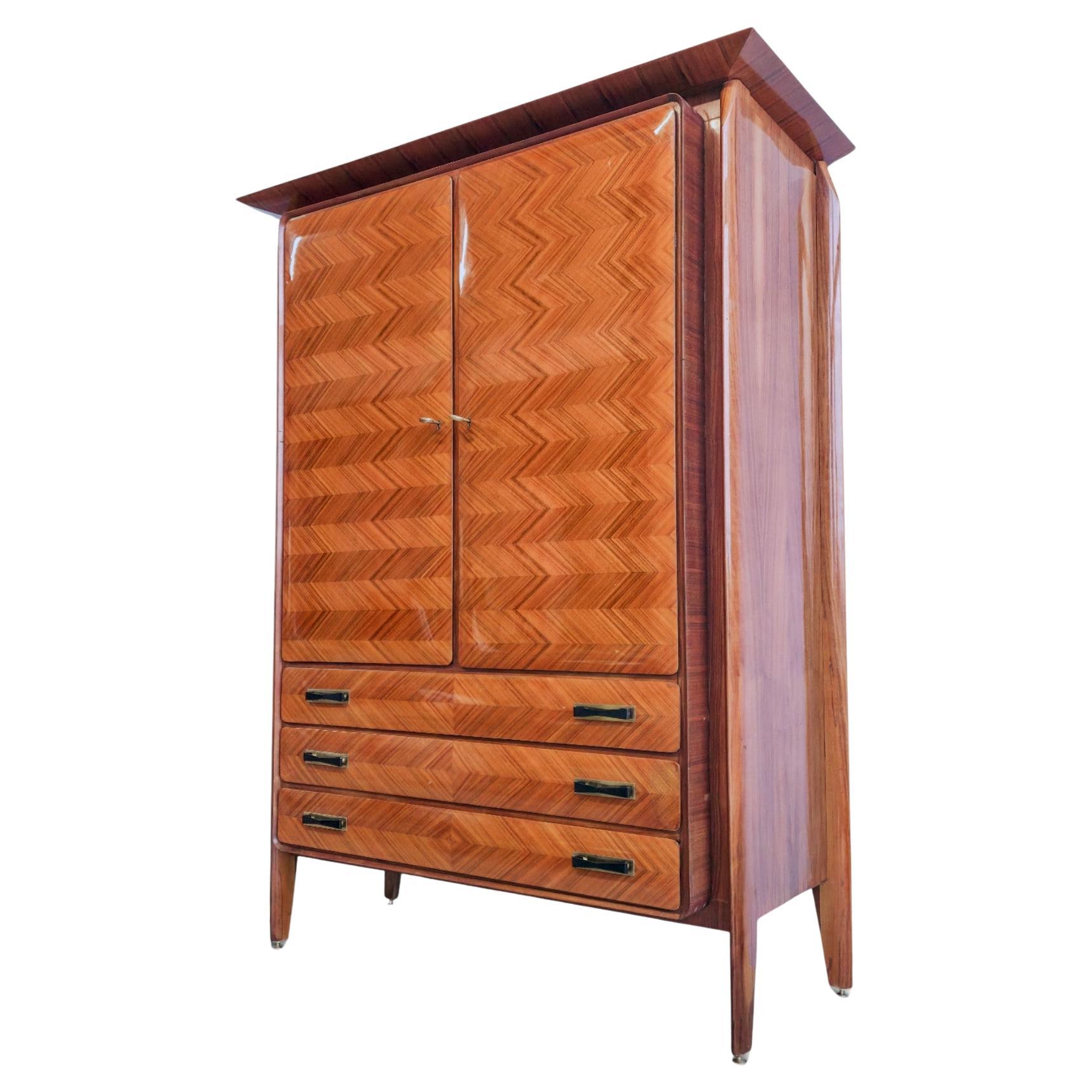 Armadio o credenza italiana del MidCentury di La Permanente Mobili Cantu
, anni 
50 in vendita