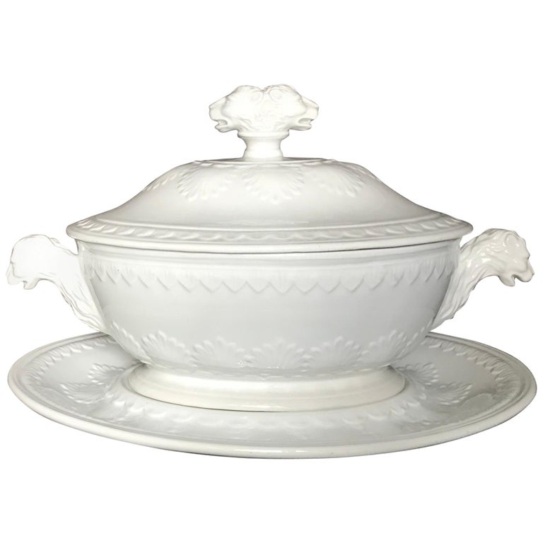 Italian Midcentury White Lion Head Tureen With Ladle For Sale at 1stDibs
