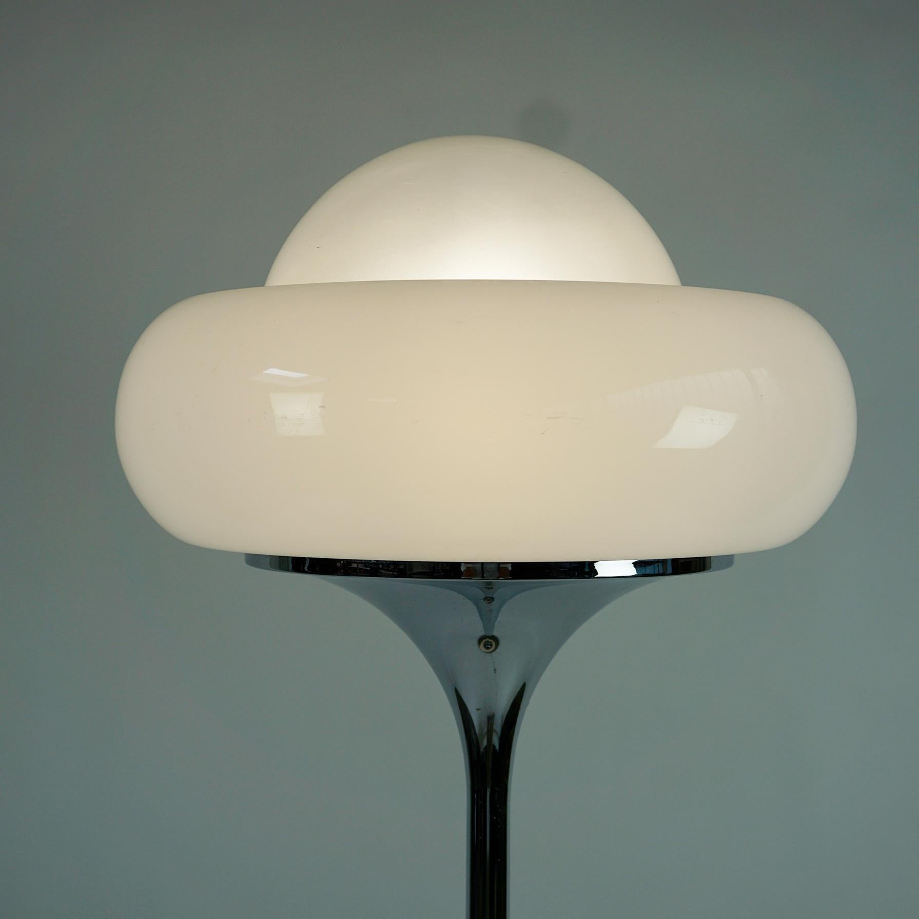 Italian Midcentury White Perspex, Glass and Chrome Floor Lamp by Harvey Guzzini In Good Condition In Vienna, AT