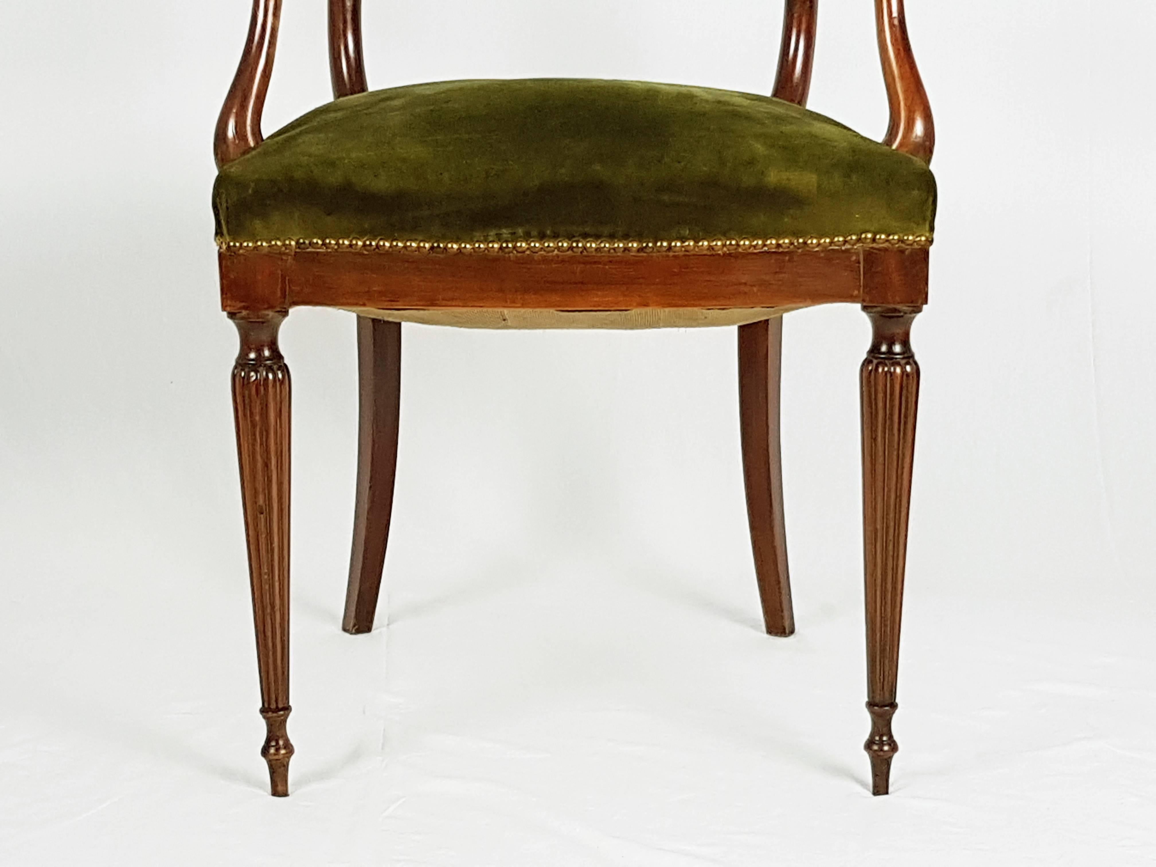 Italian Mid-Century Wooden and Green Velvet Armchair with Sculptural Armrest For Sale 3