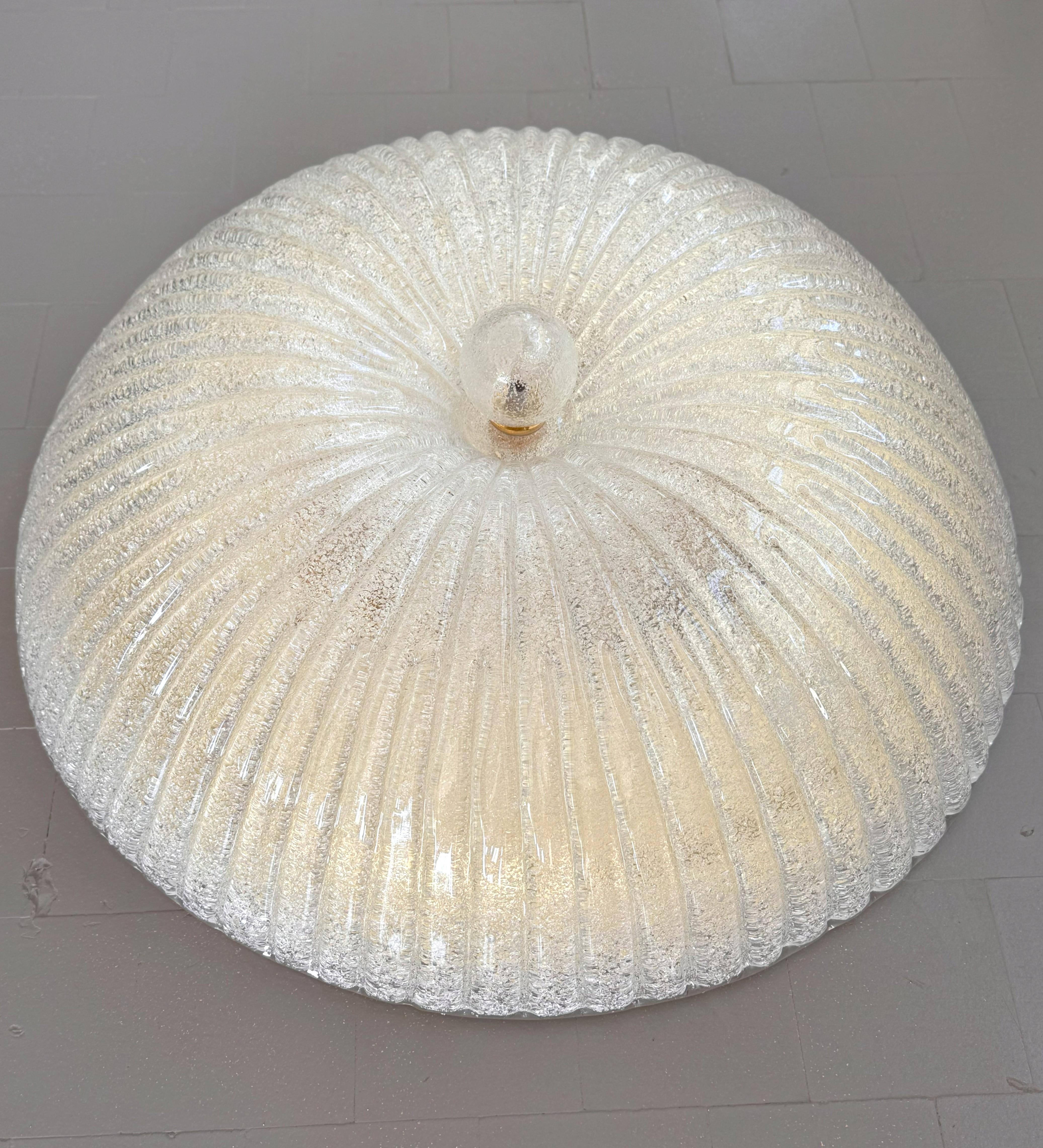 Lampada ad incasso in vetro di Murano stile Barovier, 1970s In condizioni buone in vendita a Morazzone, Varese