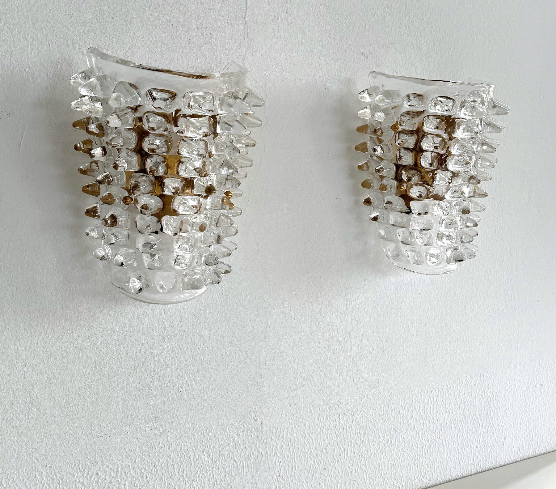 Paar 1990er Jahre Barovier Stil Rostrato Murano Glas Wandleuchten (Ende des 20. Jahrhunderts) im Angebot
