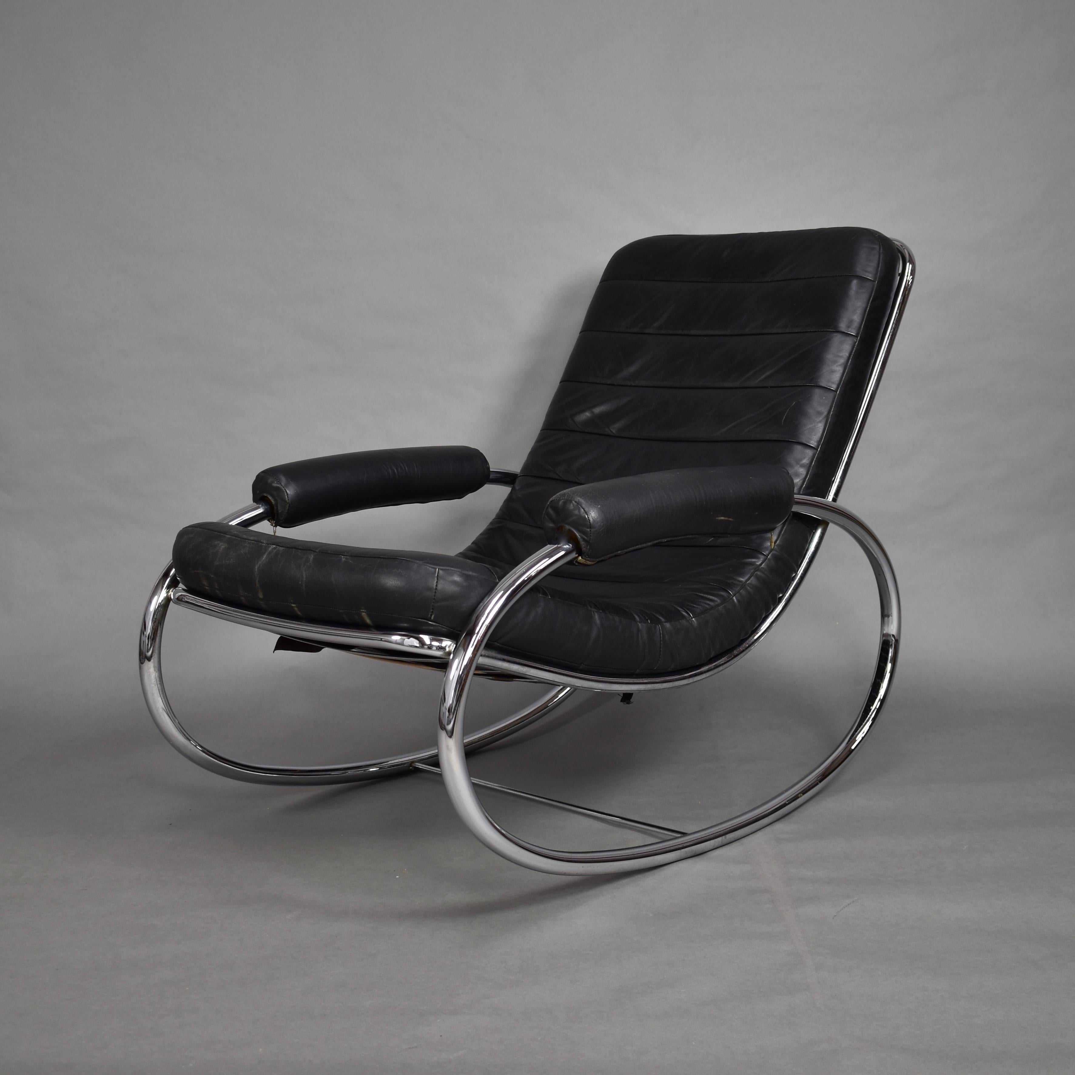 Italian Milo Baughman Style Rocking Chair in Chrome and Leather, circa 1970 1