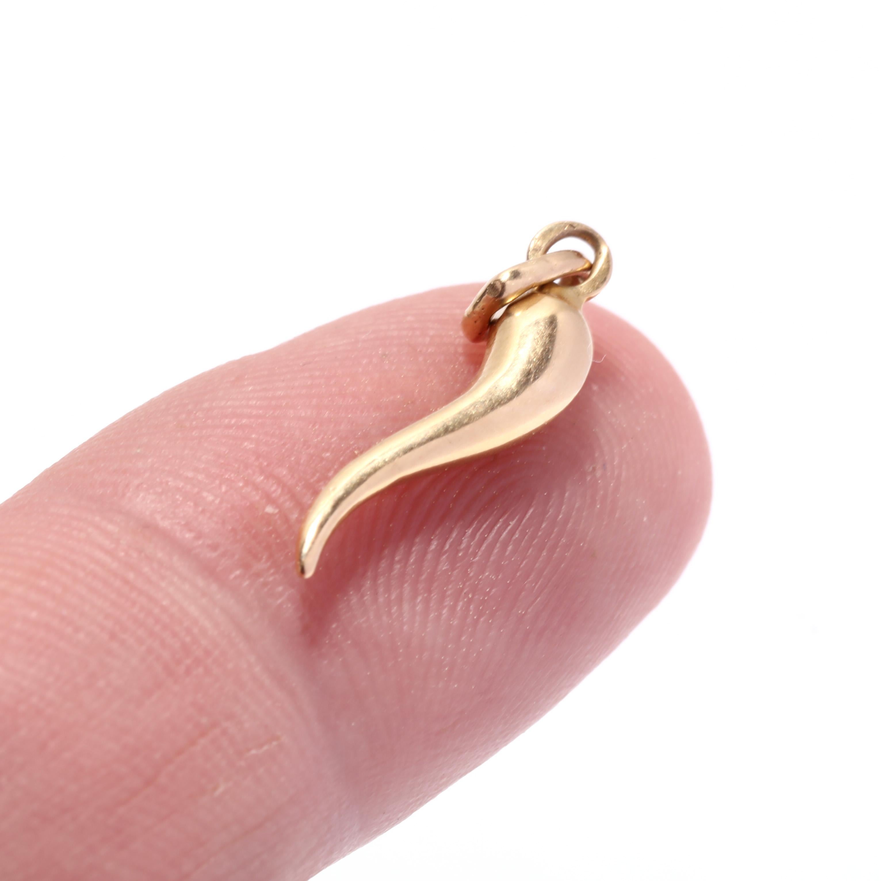 gold italian horns