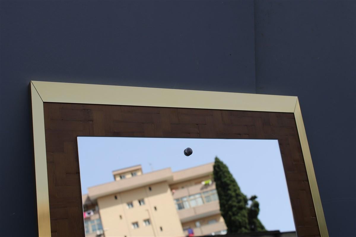 Italienischer minimalistischer, rechteckiger italienischer Wandspiegel 1970 aus Stroh und Goldmessing im Angebot 1