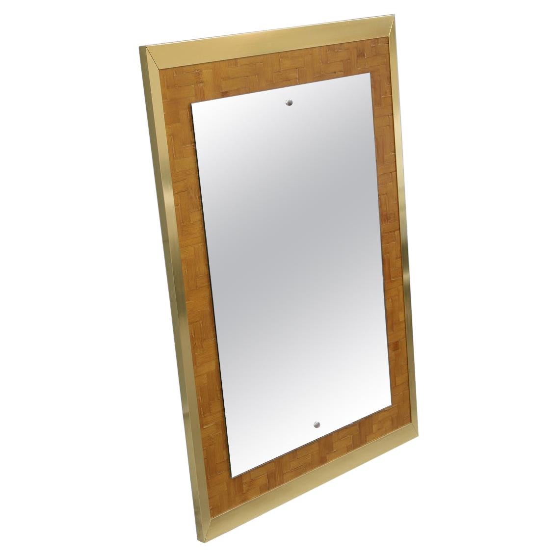Italian Minimal Rectangular Wall Mirror 1970 in Straw and Gold Brass For Sale
