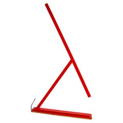 Lampe de bureau Achille faite à la main, design minimaliste en aluminium, lumière diffuse douce