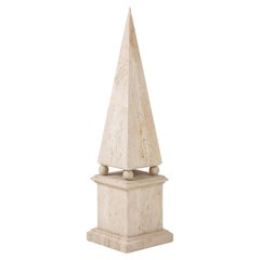 Obelisco romano minimalista de travertino, Italia, 1970