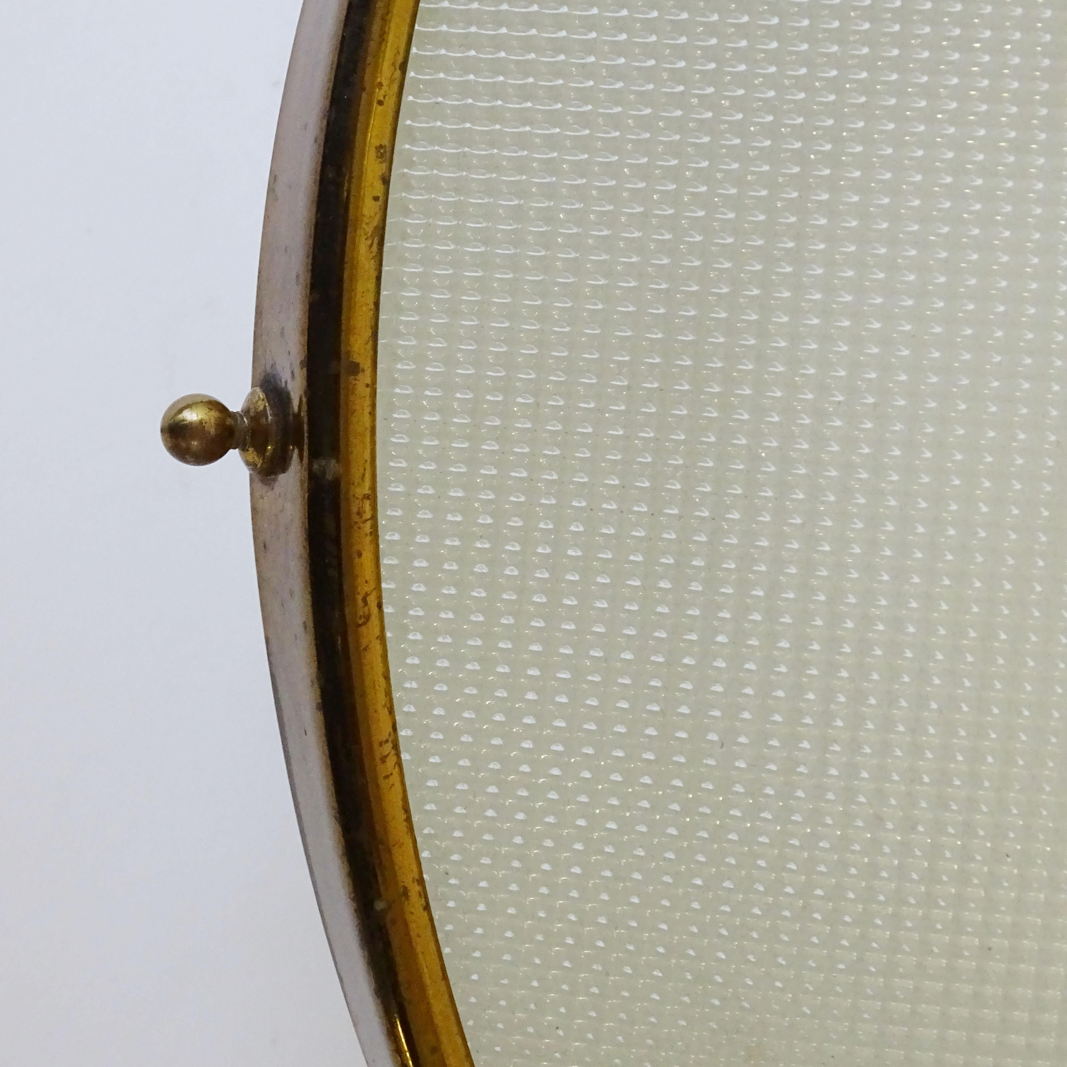 Lámpara italiana minimalista de pared o techo de los años 40 en latón y cristal en Bueno estado para la venta en Milan, IT