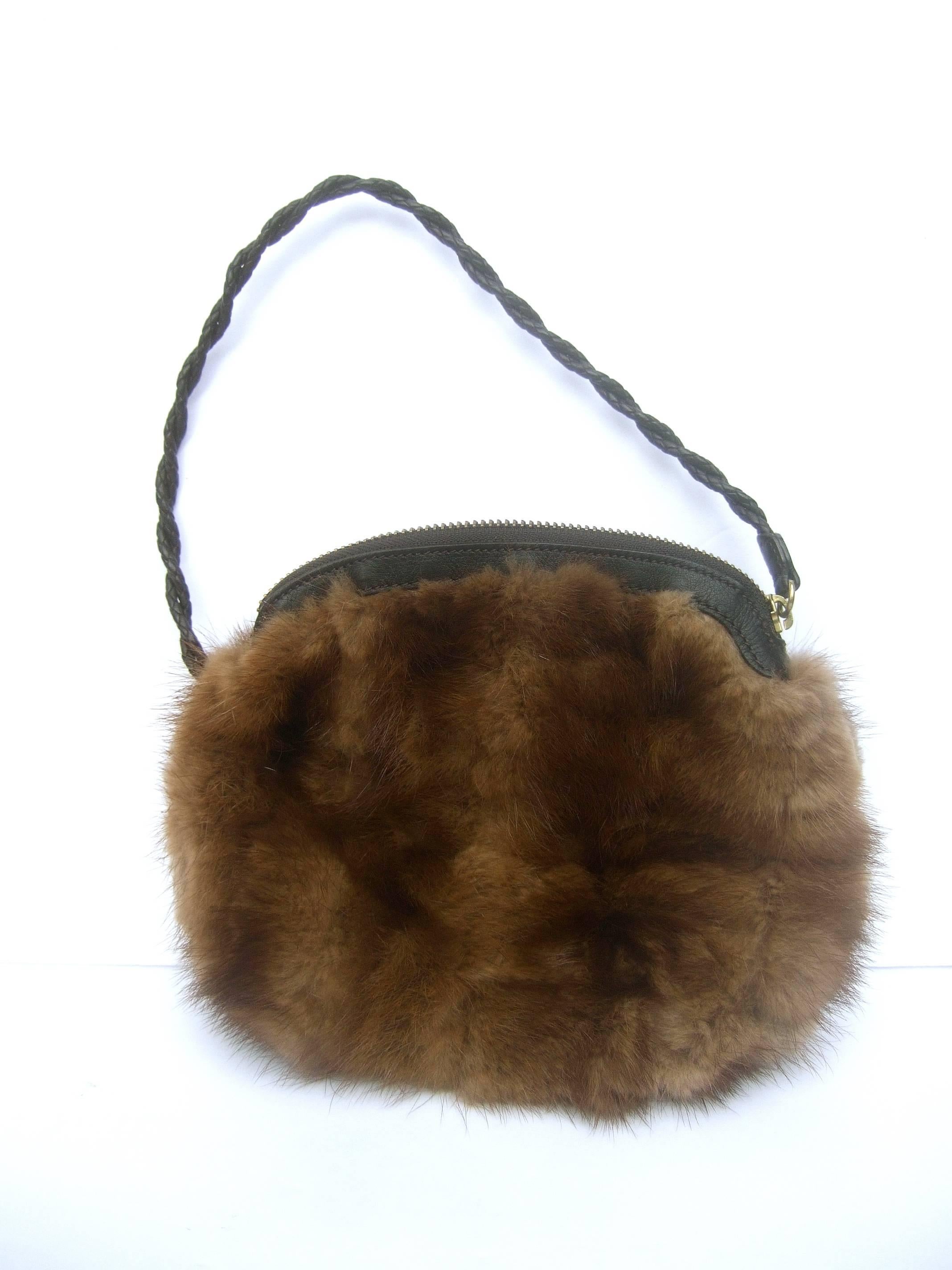 Italian Mink Fur Leather Trim Wristlet Handbag Designed by Florini   In Good Condition In University City, MO