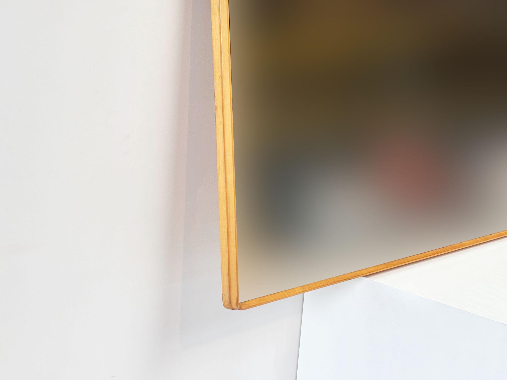 Italian mirror by Silvio Cavatorta For Sale 1