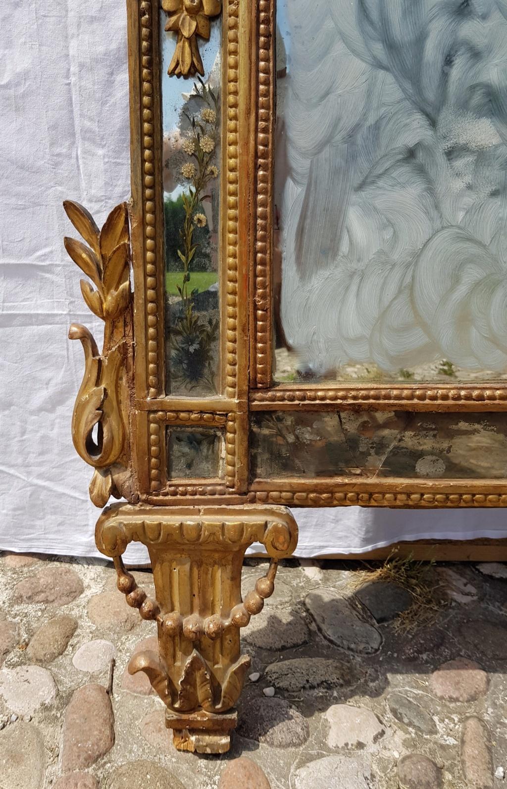 Italian Mirror Carved Gilt Wood, Italy, 18th Century, Venice Glass Decorations For Sale 3