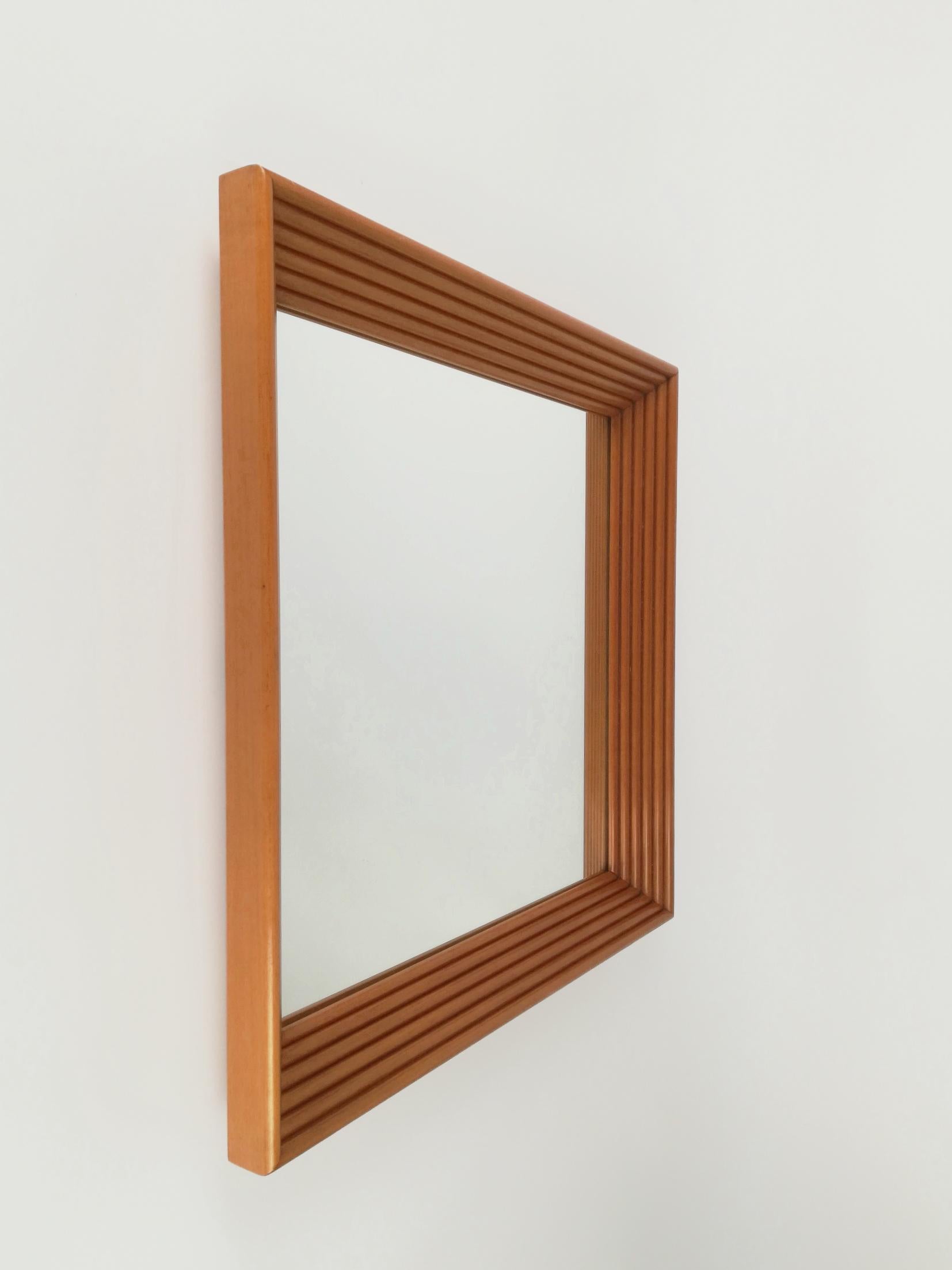 Italian Mirror from the 70s in Fluted Solid Walnut For Sale 13