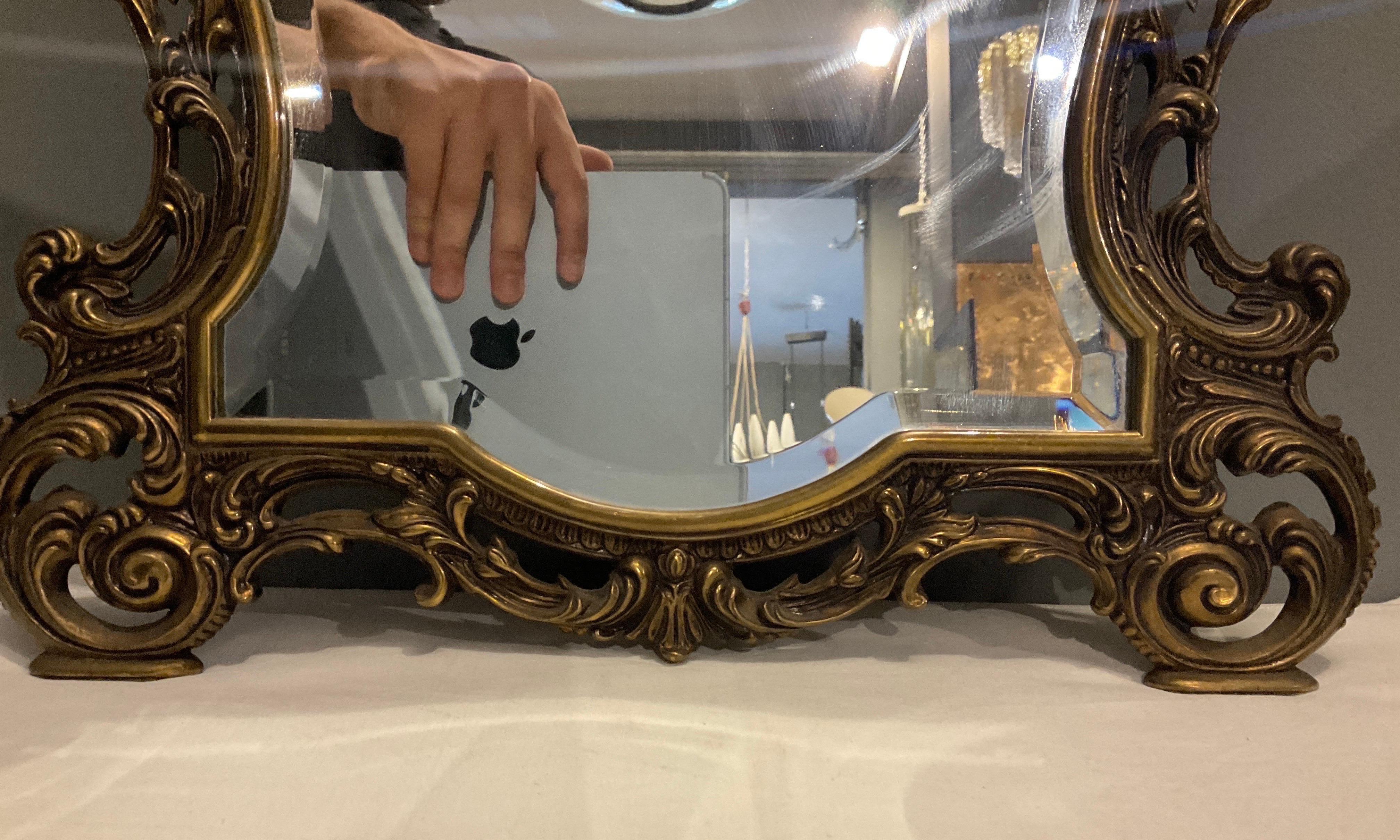 Miroir italien en laiton des années 60 en vente 5
