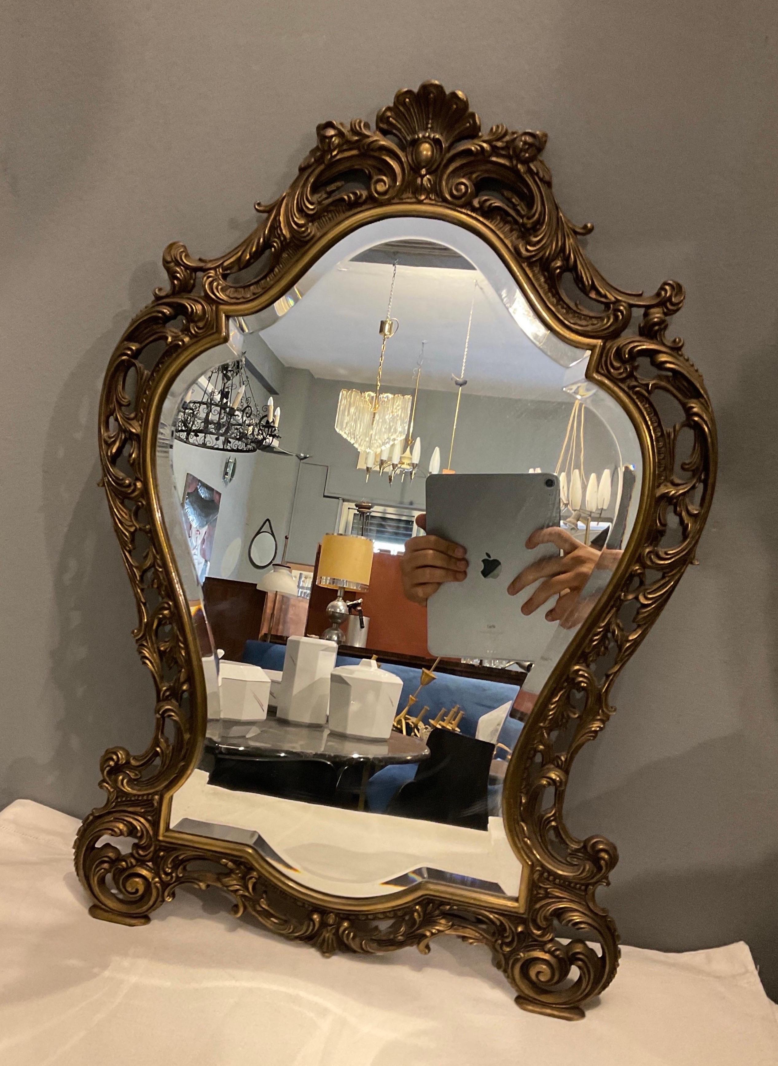 Miroir italien en laiton des années 60 Bon état - En vente à Catania, IT