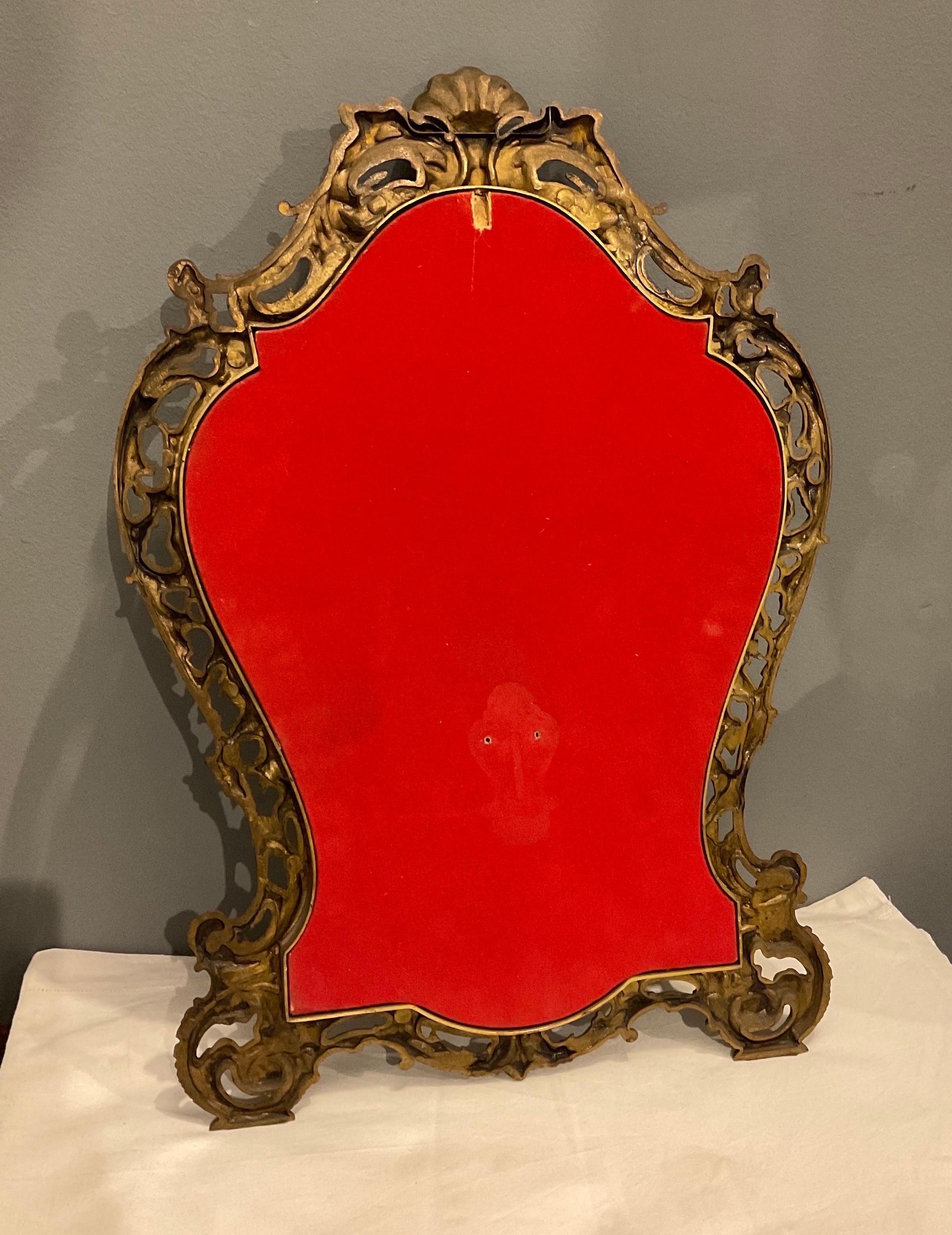 Miroir italien en laiton des années 60 en vente 3
