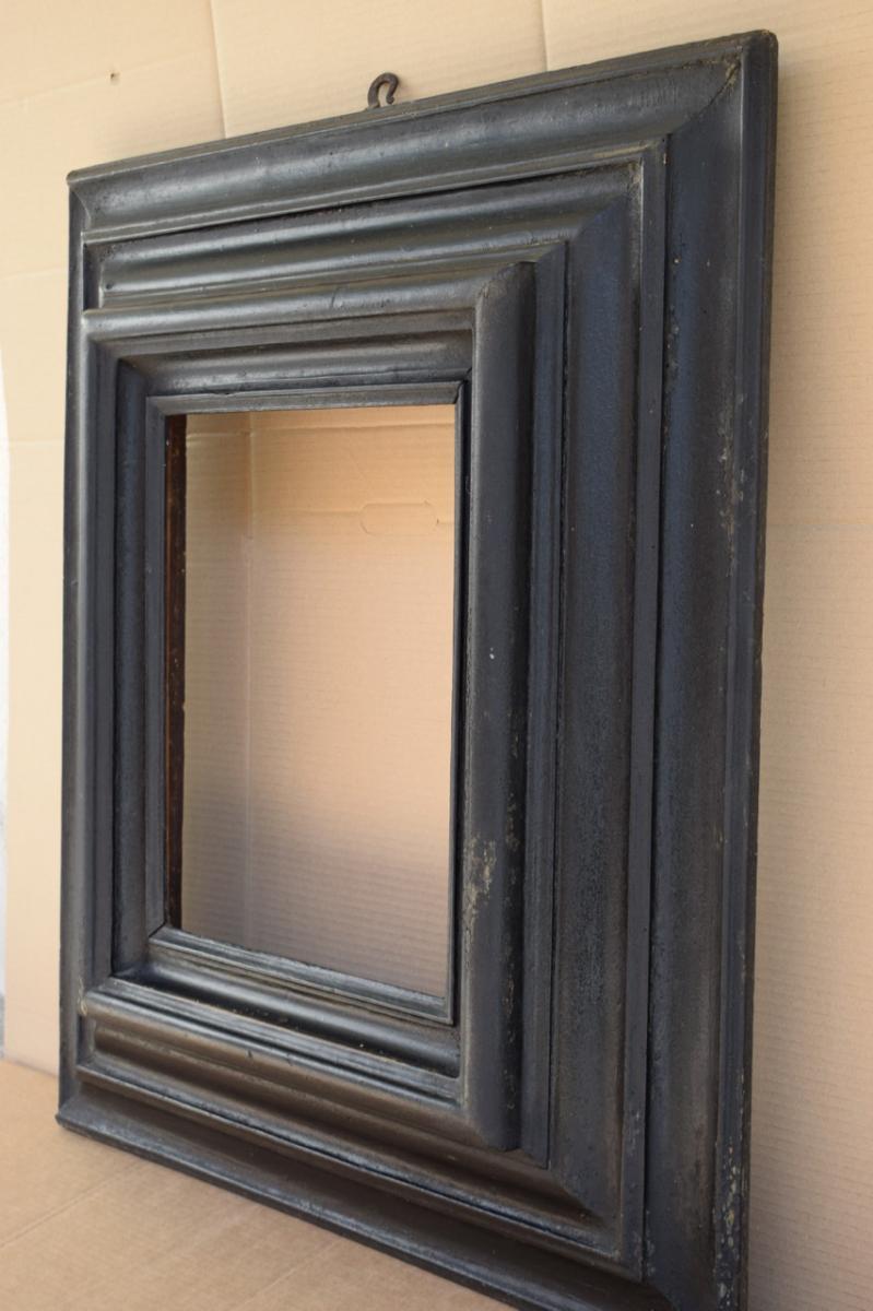 Italian Mirror in Ebonized Wood from the Early Eighteenth Century For Sale 1