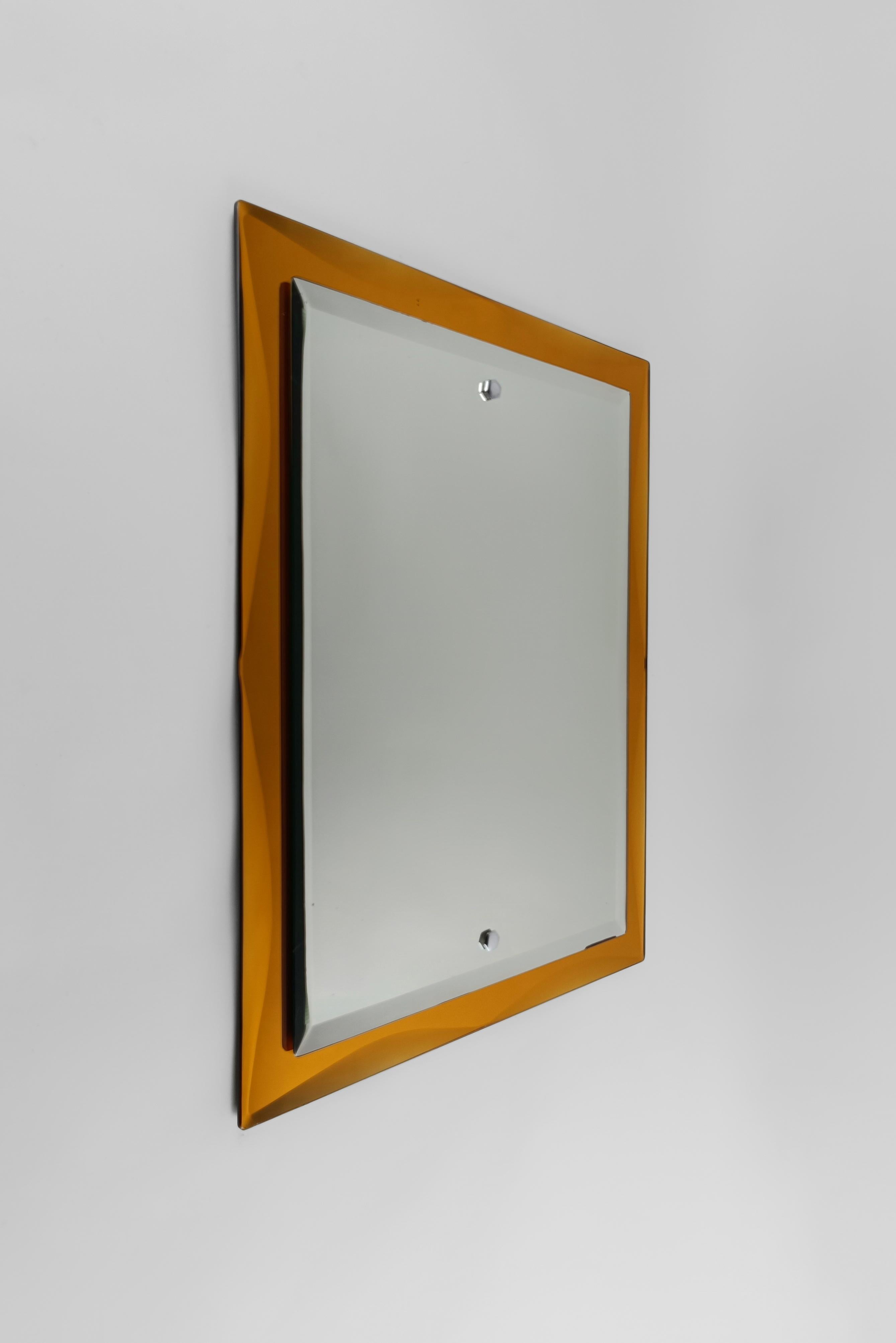 Mid-Century Modern Italian Mirror in Yellow Mirrored and Bevelled Glass attributable to VECA 1960s  For Sale