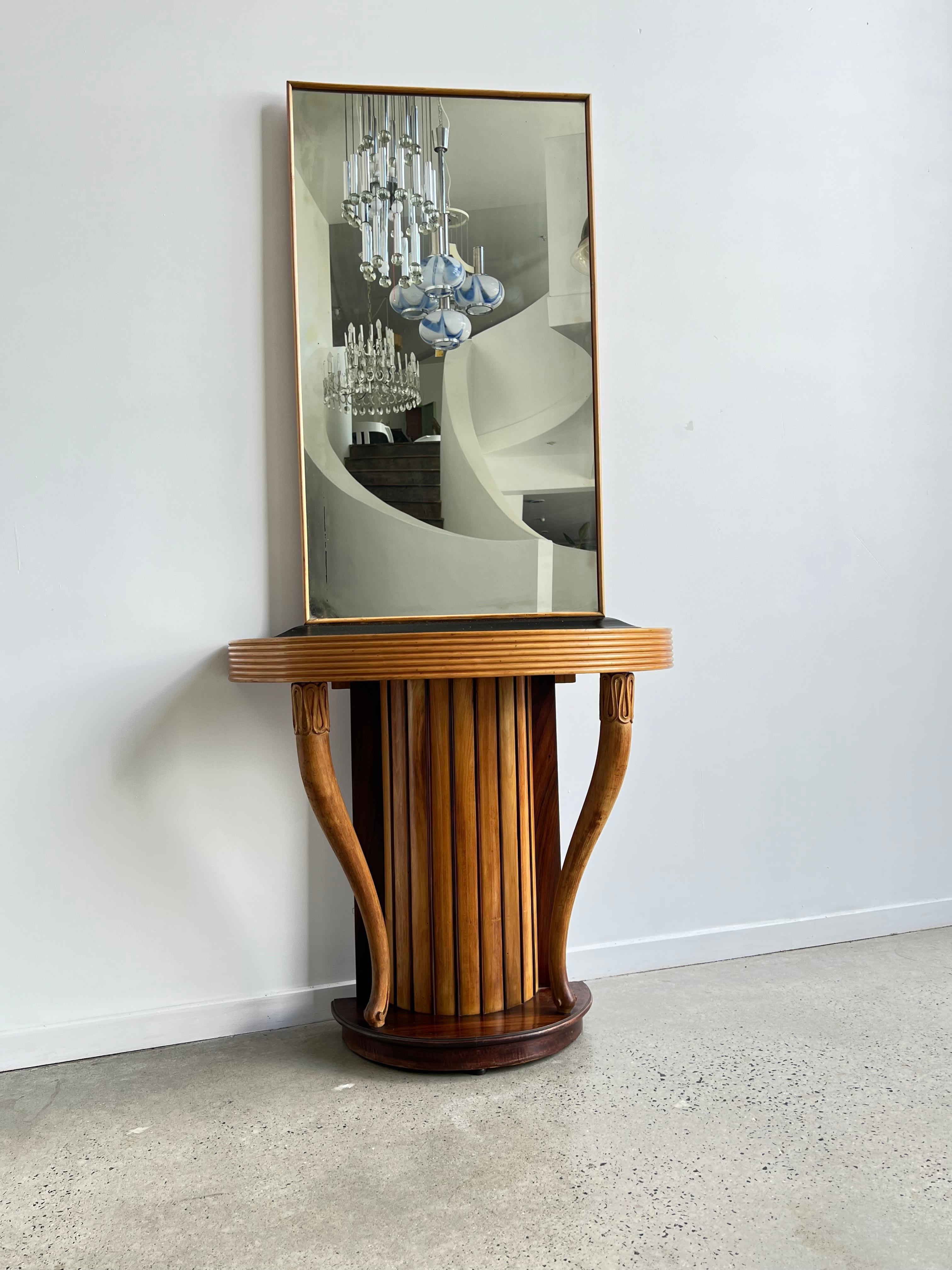 Italienische italienische Konsole aus Holz mit Spiegeln von Osvaldo Borsani, 1950 (20. Jahrhundert) im Angebot