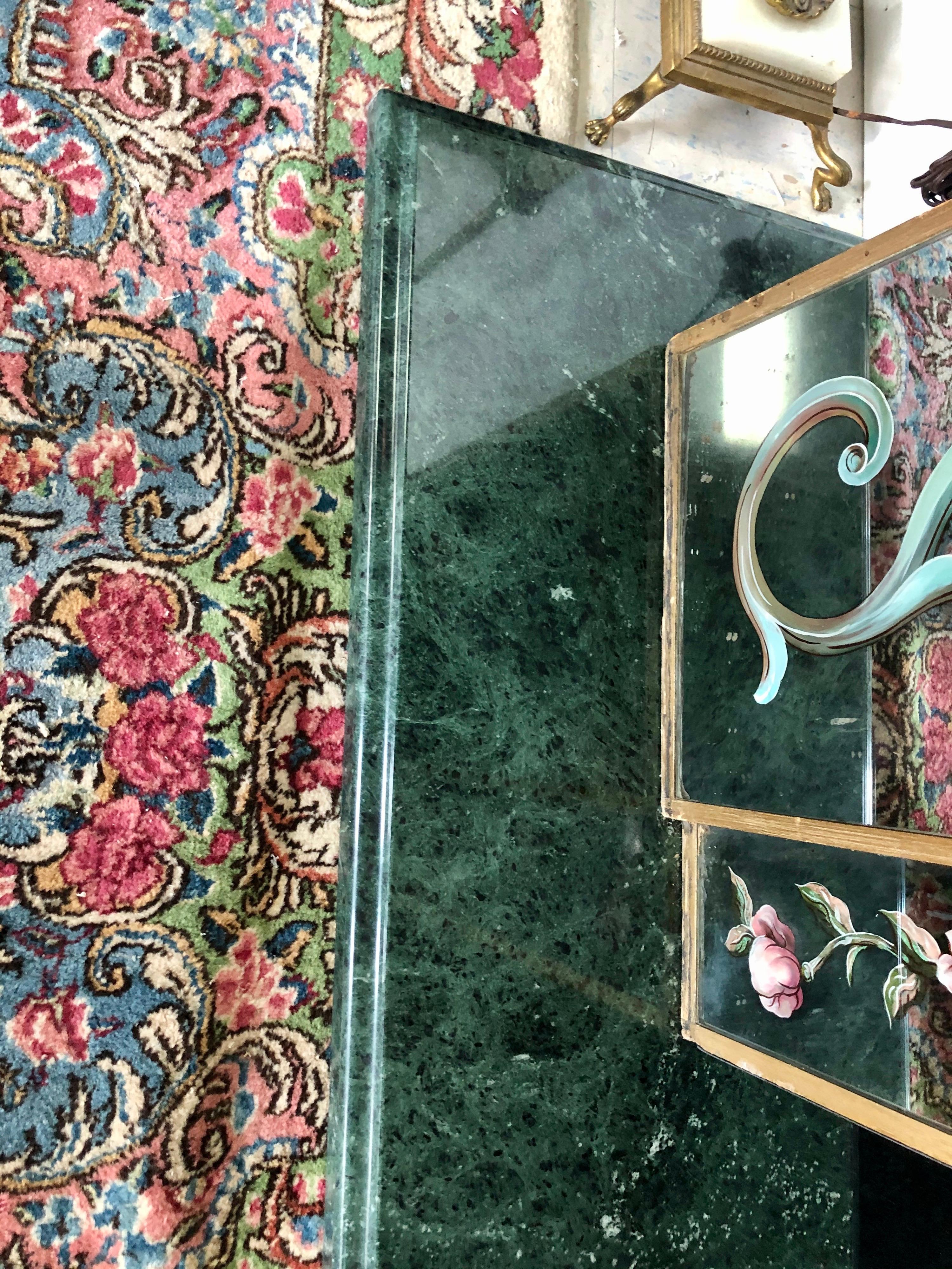 Italian Mirrored Fireplace Mantel with Floral Églomisé Decoration with Mirror In Good Condition In Miami, FL