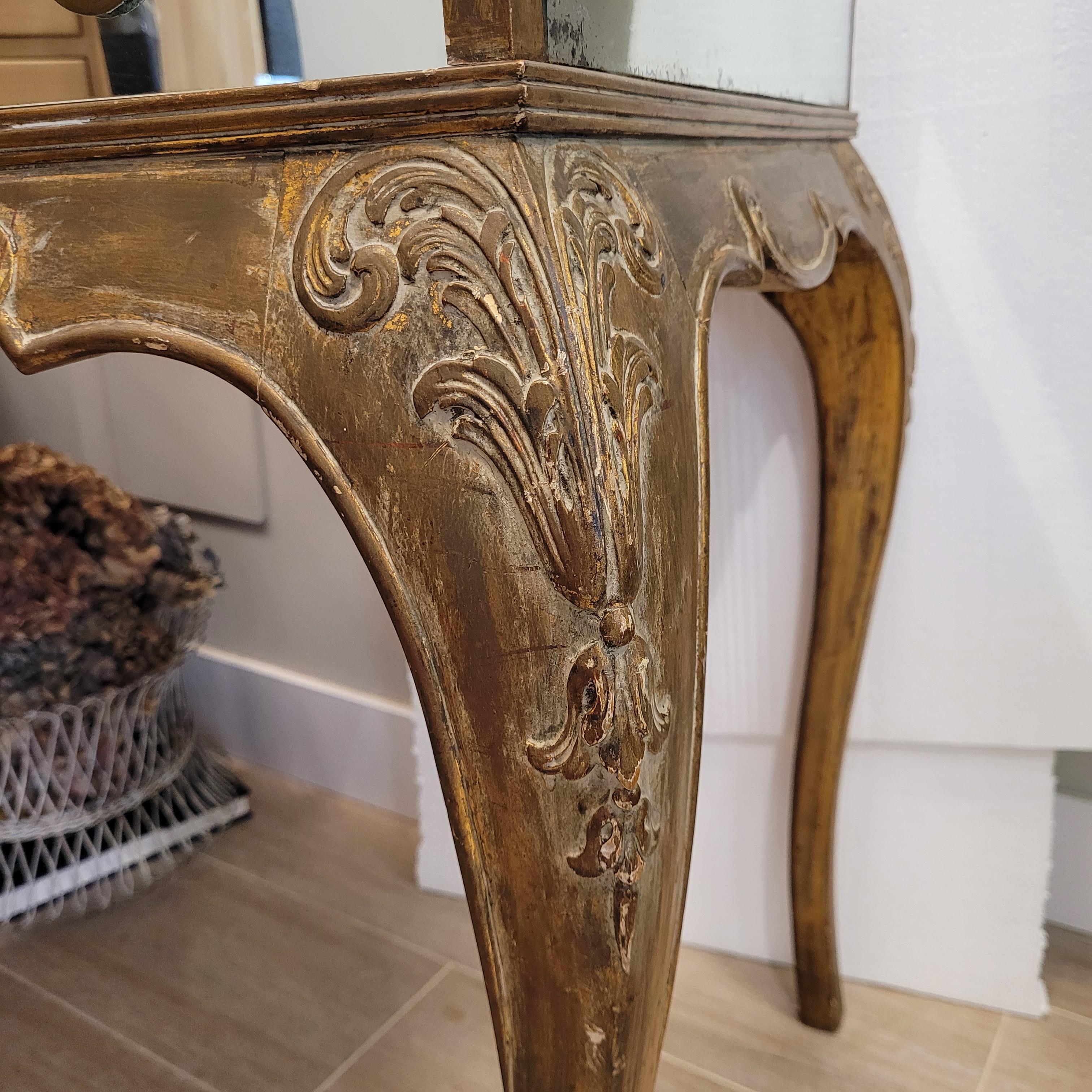 Italian mirrored vanity, Dresser ,  Hollywood Regency style and period 1970s For Sale 7