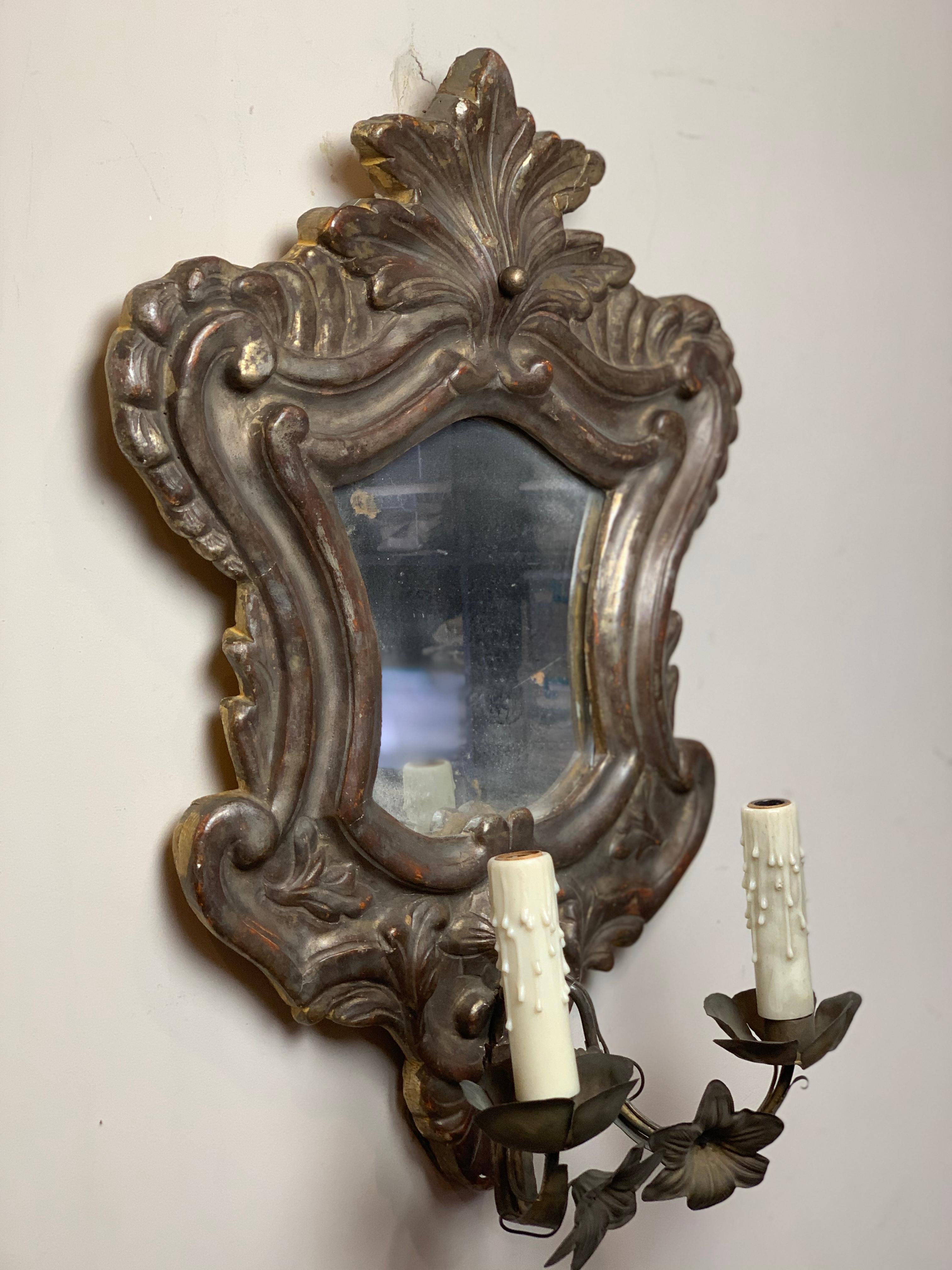 Italian Mirrored Wall Sconce In Good Condition In Kilmarnock, VA