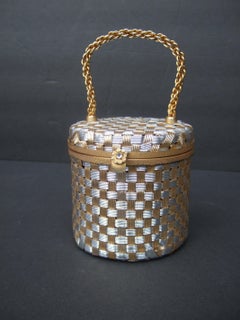 Petit sac de soirée italien en métal mélangé tissé en forme de panier, par Walborg, années 1960