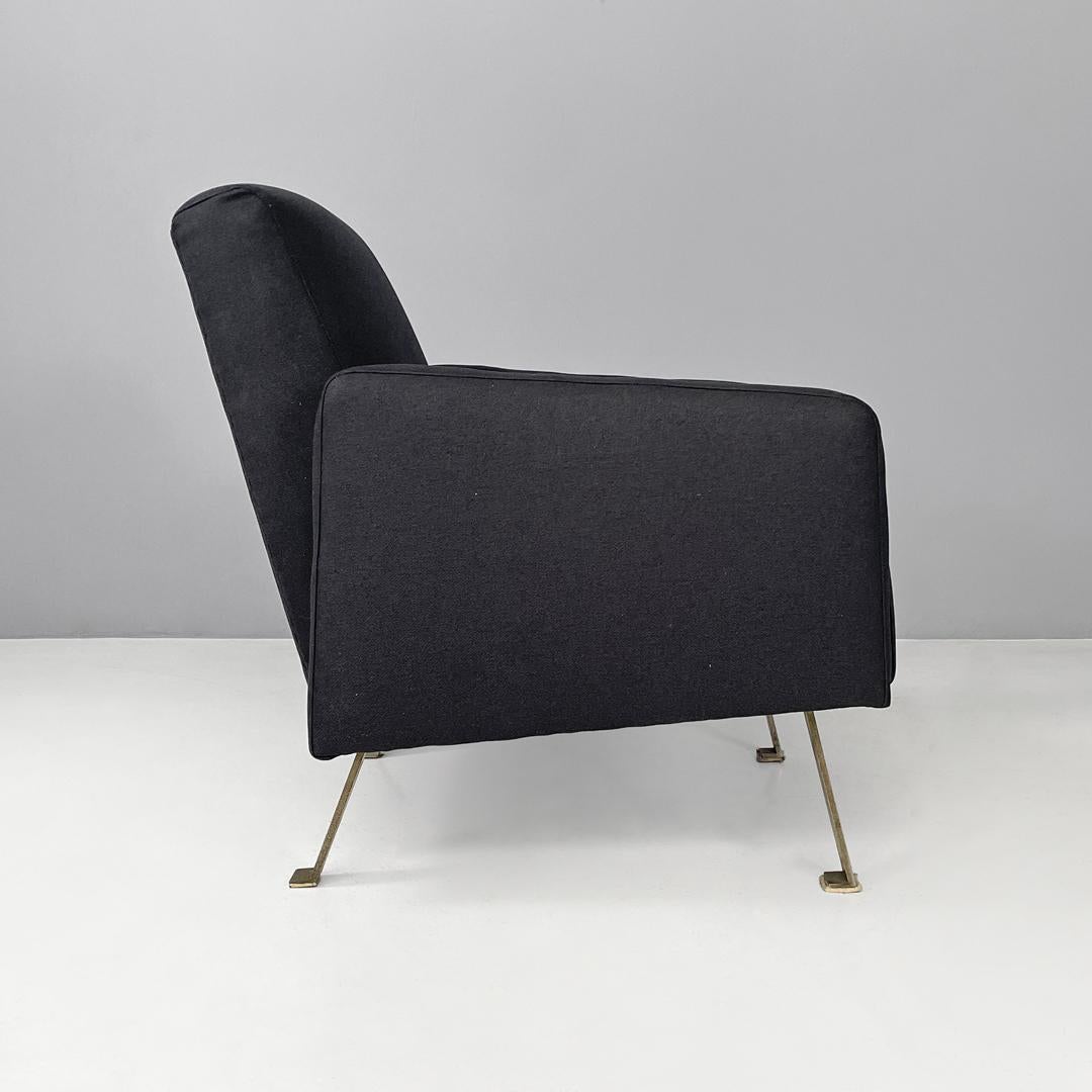 Fauteuils modérés italiens quadrillés en tissu noir avec pieds en métal, années 1970. Bon état - En vente à MIlano, IT