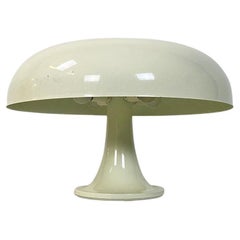 Italian Moder White Plastic Nesso Table Lamp by G. Mattioli Fort Artemide, 1967