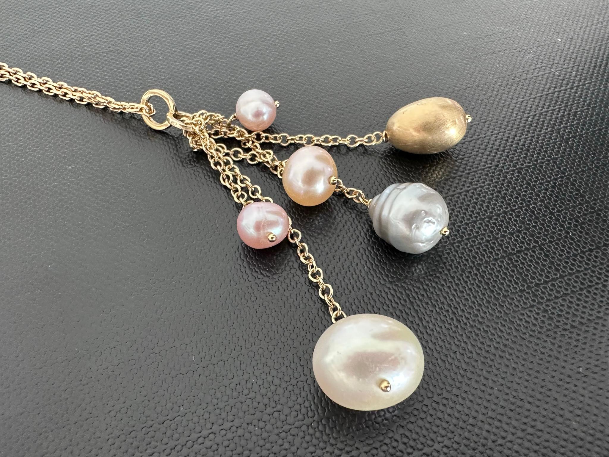 Collier moderne italien en or jaune 18 carats avec perles Pour femmes en vente