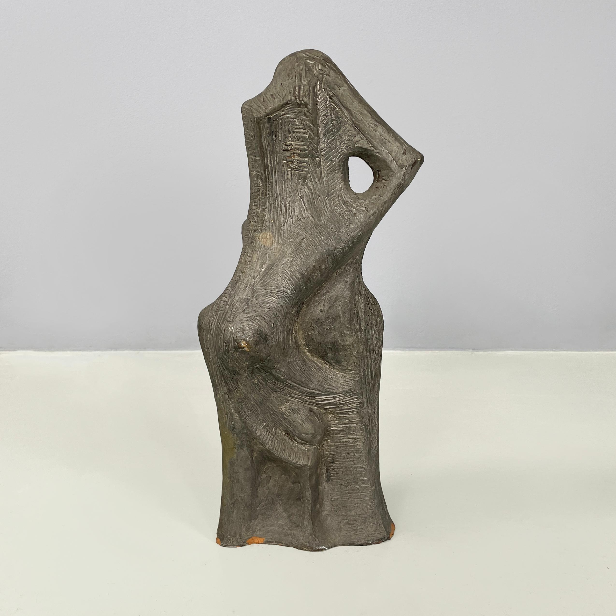 Escultura abstracta moderna italiana de terracota gris oscuro  Edmondo Cirillo, 1968 en Bastante bueno estado para la venta en MIlano, IT