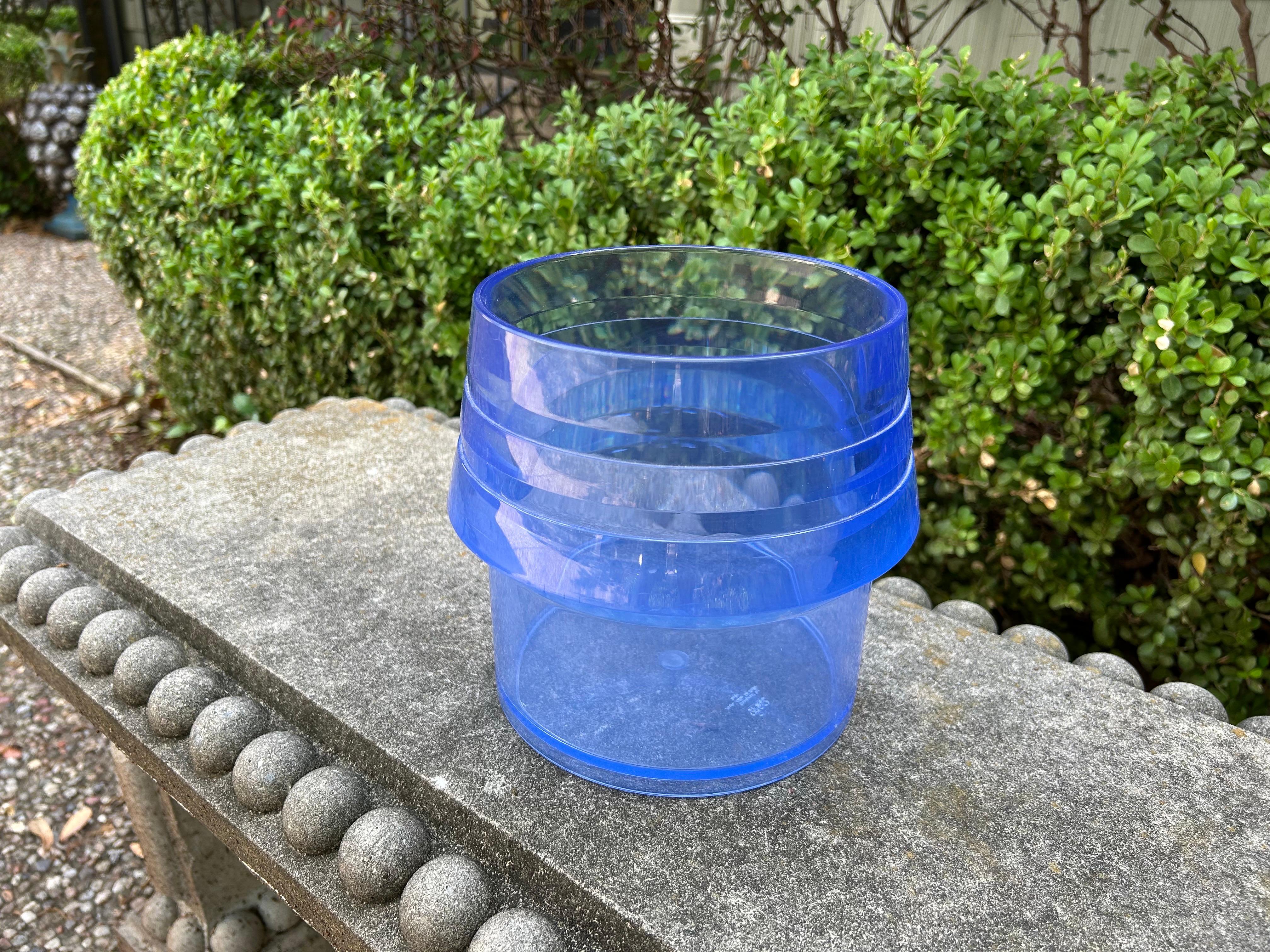 Italian Modern Acrylic Ice Bucket or Wine Cooler For Sale 1