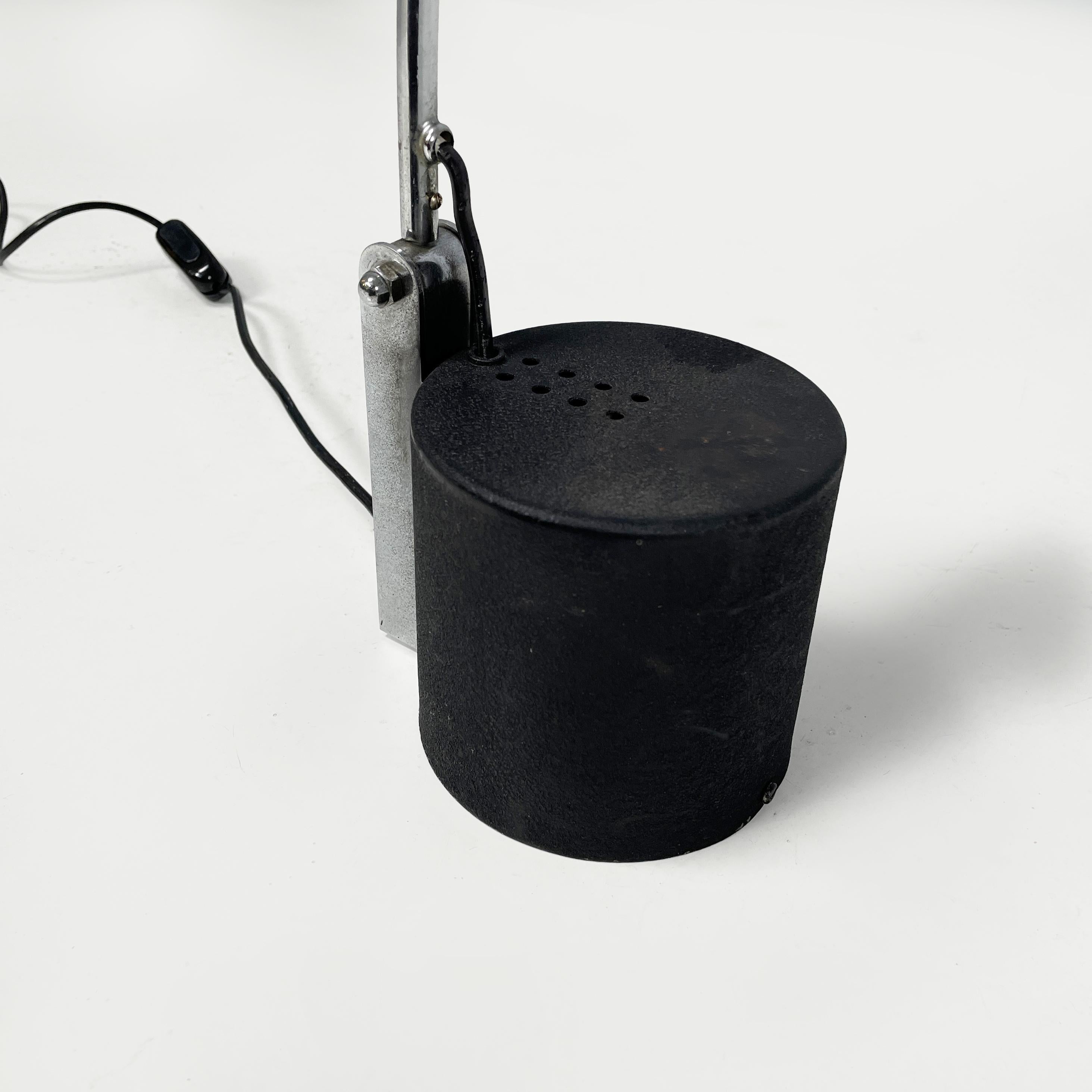 Lampe de table moderne italienne en métal noir ajustable, années 1980 en vente 6