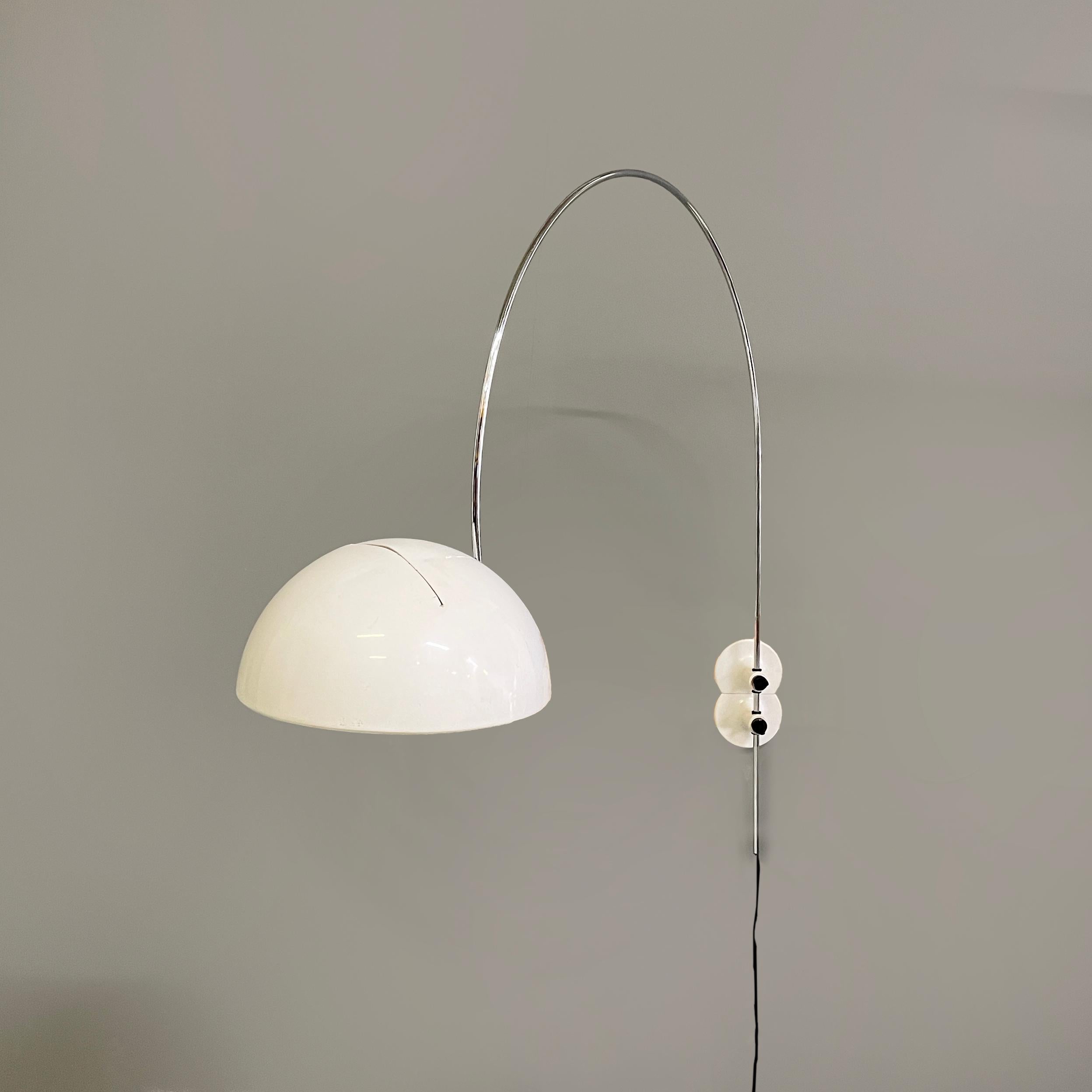 Modern Italian modern Adjustable wall lamp Coupé 1159 by Joe Colombo for O-Luce, 1970s For Sale
