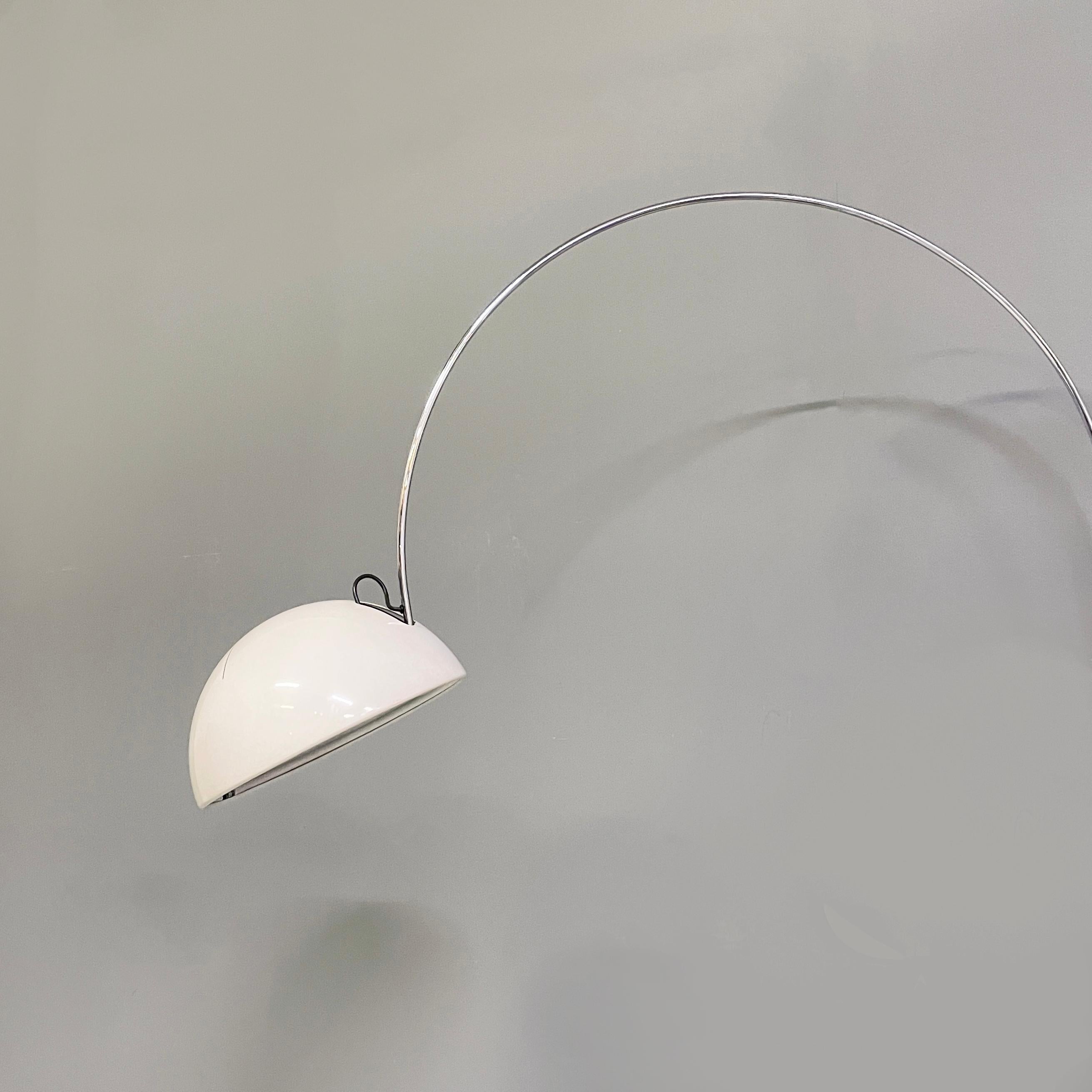 Late 20th Century Italian modern Adjustable wall lamp Coupé 1159 by Joe Colombo for O-Luce, 1970s For Sale