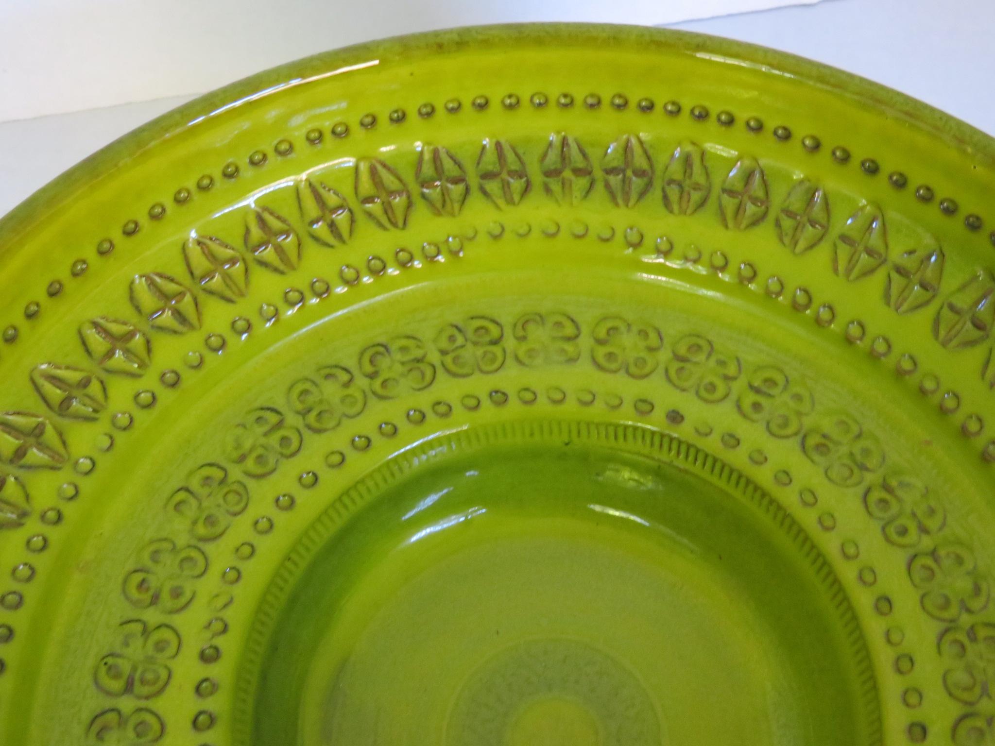 Mid-Century Modern Italian Modern Aldo Londi for Raymor by Bitossi Chartreuse Ceramic Bowl, Italy