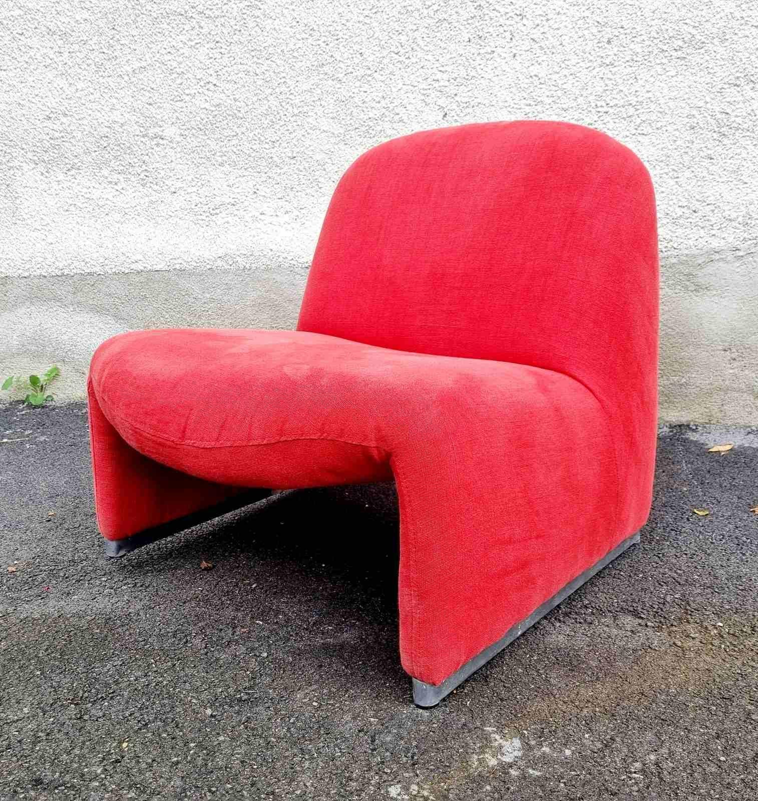 Italian modern red Alky model chairs designed by Giancarlo Piretti for Anonima Castelli, 1970s
This lounge “Alky” chair has an original fabric. Aluminum frame and polished chrome footrests. Beautiful organic curves are reminiscent of Pierre Paulin's