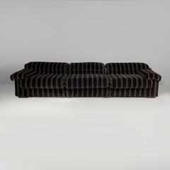Italian modern alpaca sofa Erasmo by Afra and Tobia Scarpa for B&B, 1980s