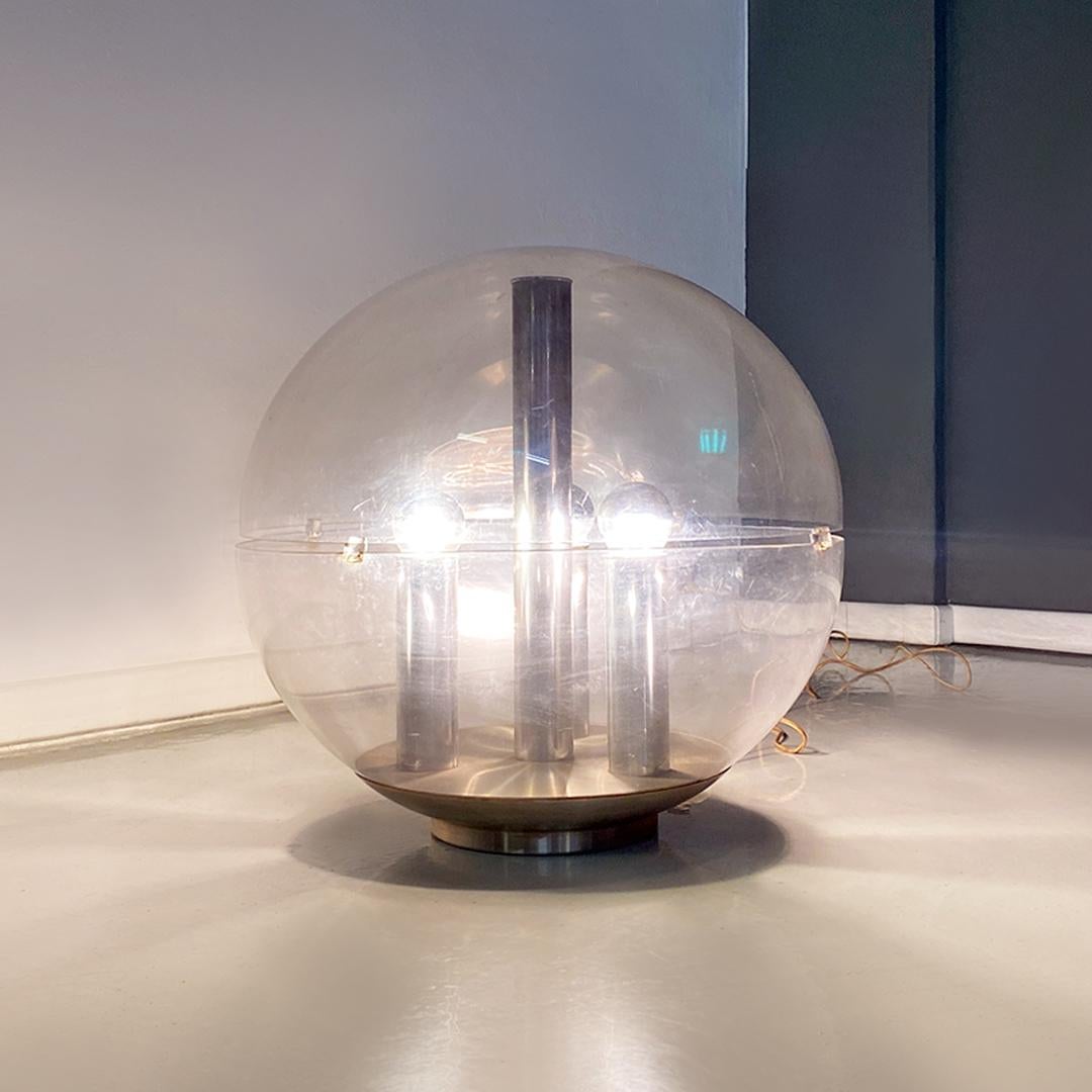Lampada da tavolo o da terra a sfera moderna in alluminio e plastica trasparente, anni '70 in vendita 3