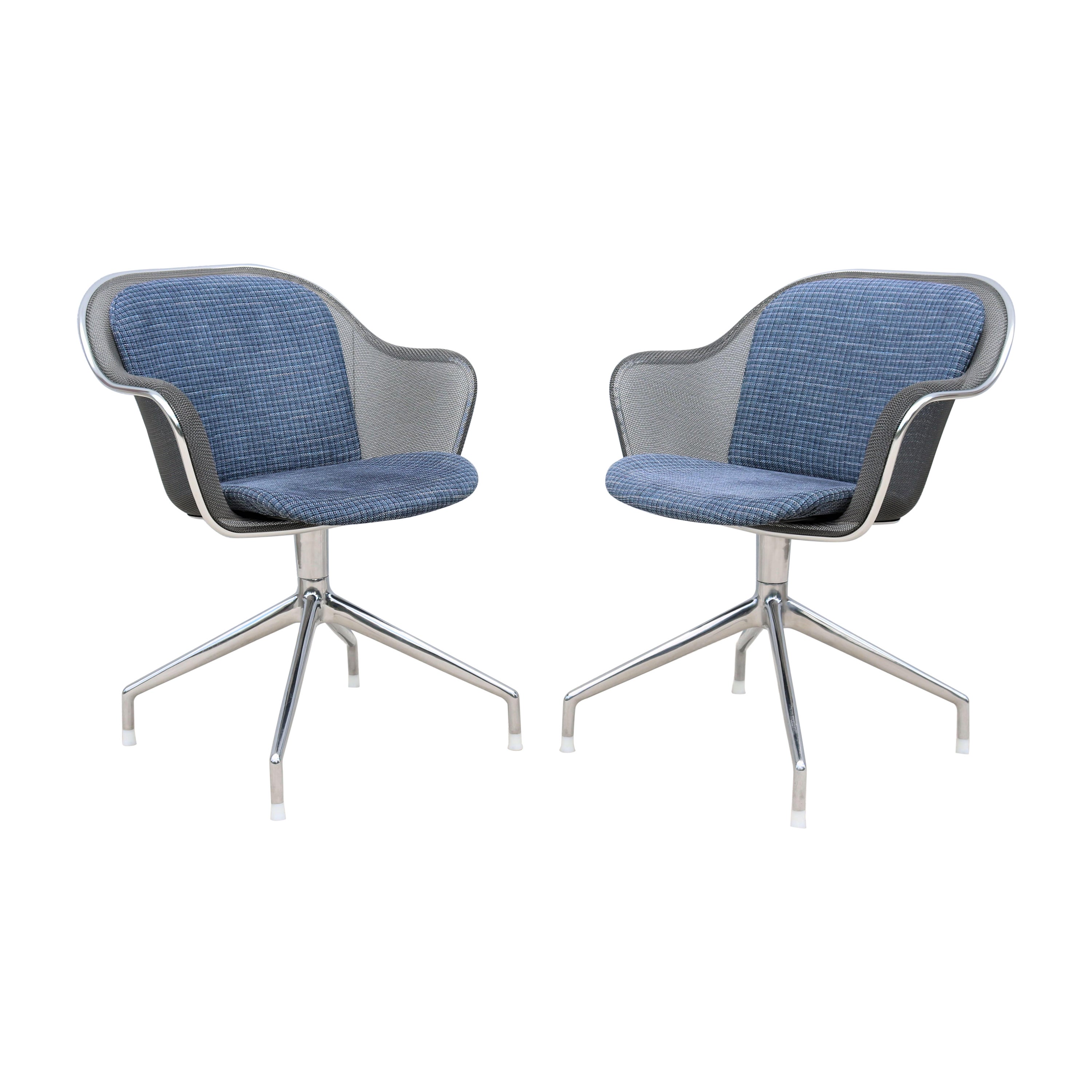Italian Modern Antonio Citterio for B&B Italia Iuta Swivel Dining Chairs, a Pair