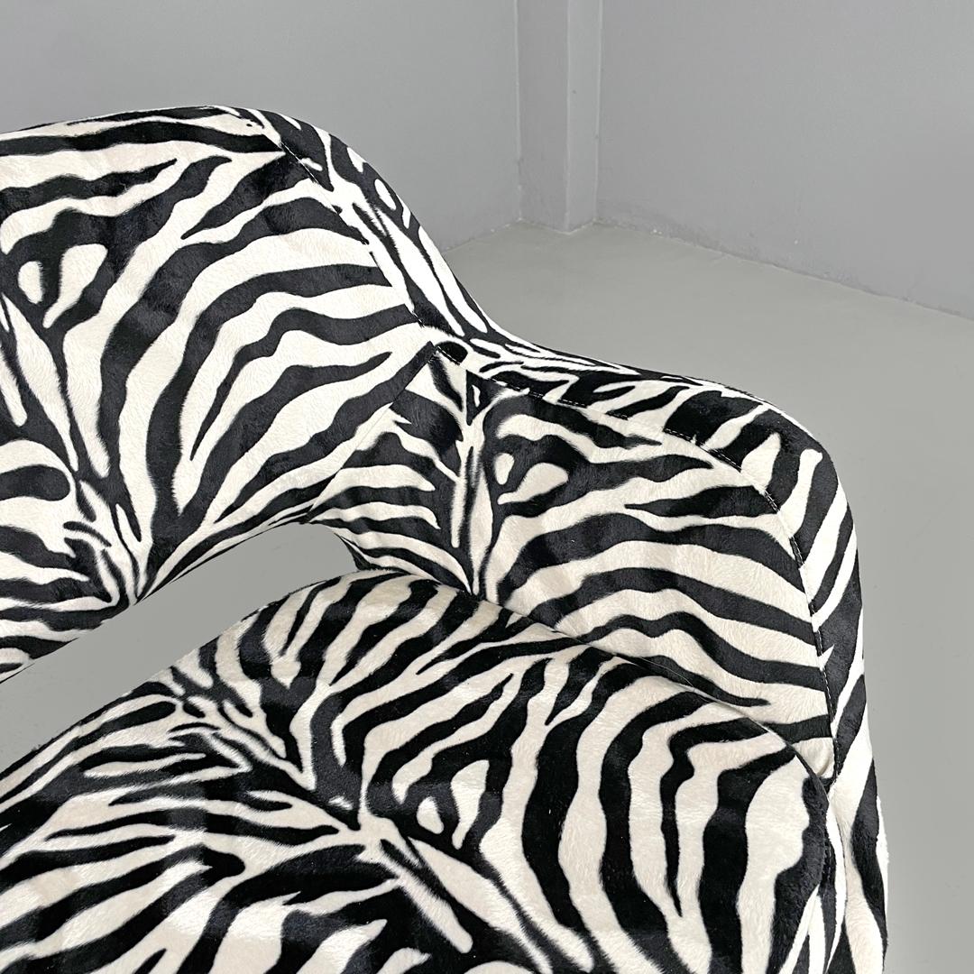 Italian modern armchair in black and white zebra fabric and black metal, 1970s For Sale 7