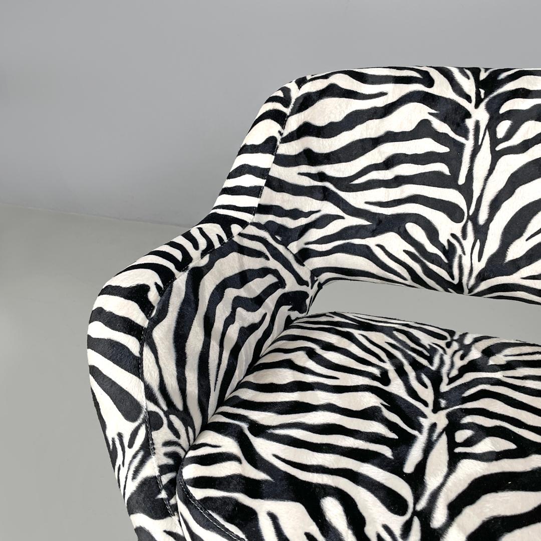 Italian modern armchair in black and white zebra fabric and black metal, 1970s For Sale 3