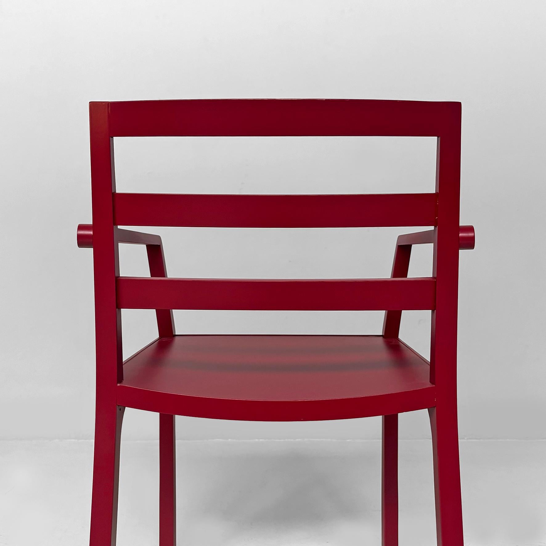 Moderner italienischer Sessel aus burgunderfarben lackiertem Holz, 1980er Jahre im Angebot 8