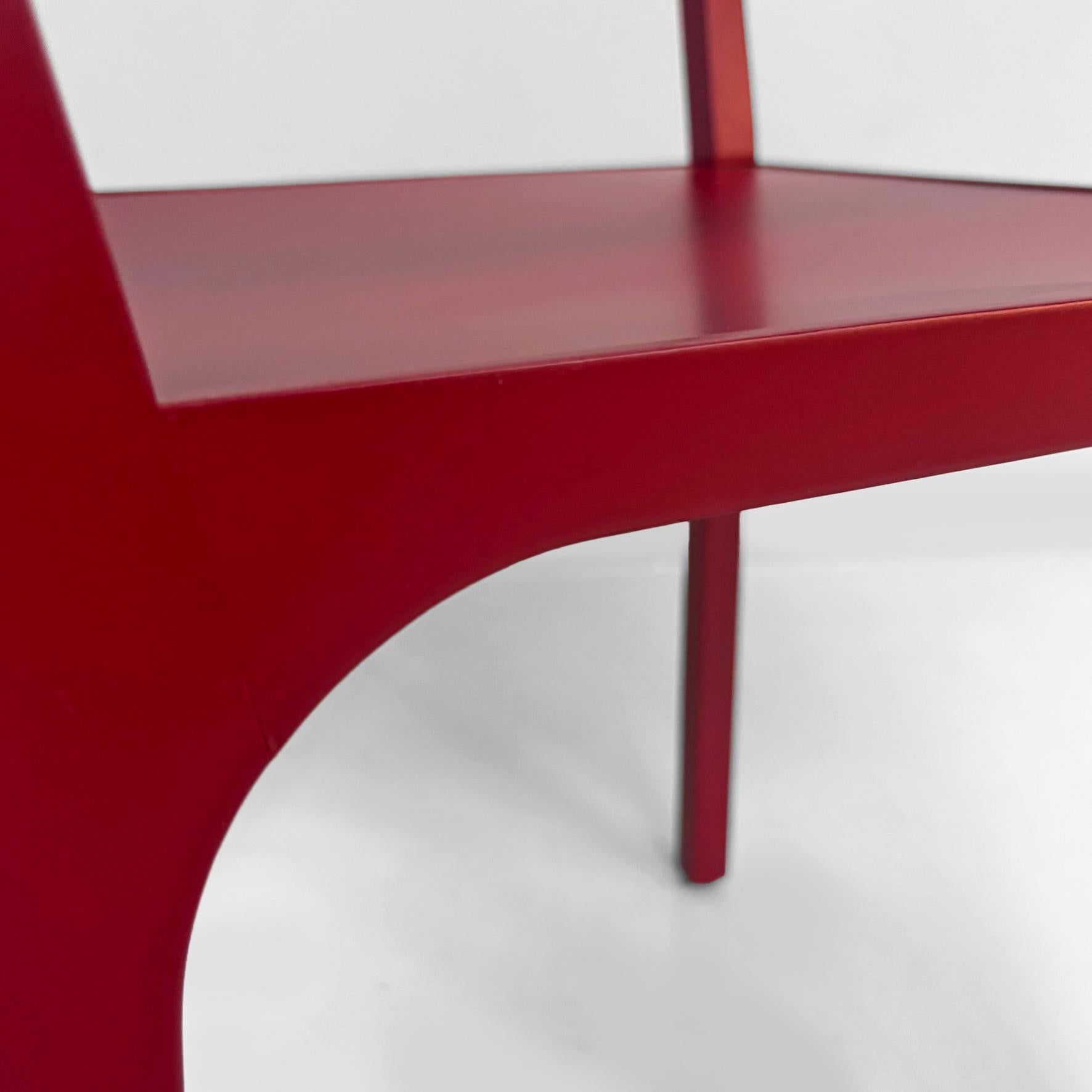 Moderner italienischer Sessel aus burgunderfarben lackiertem Holz, 1980er Jahre im Angebot 11