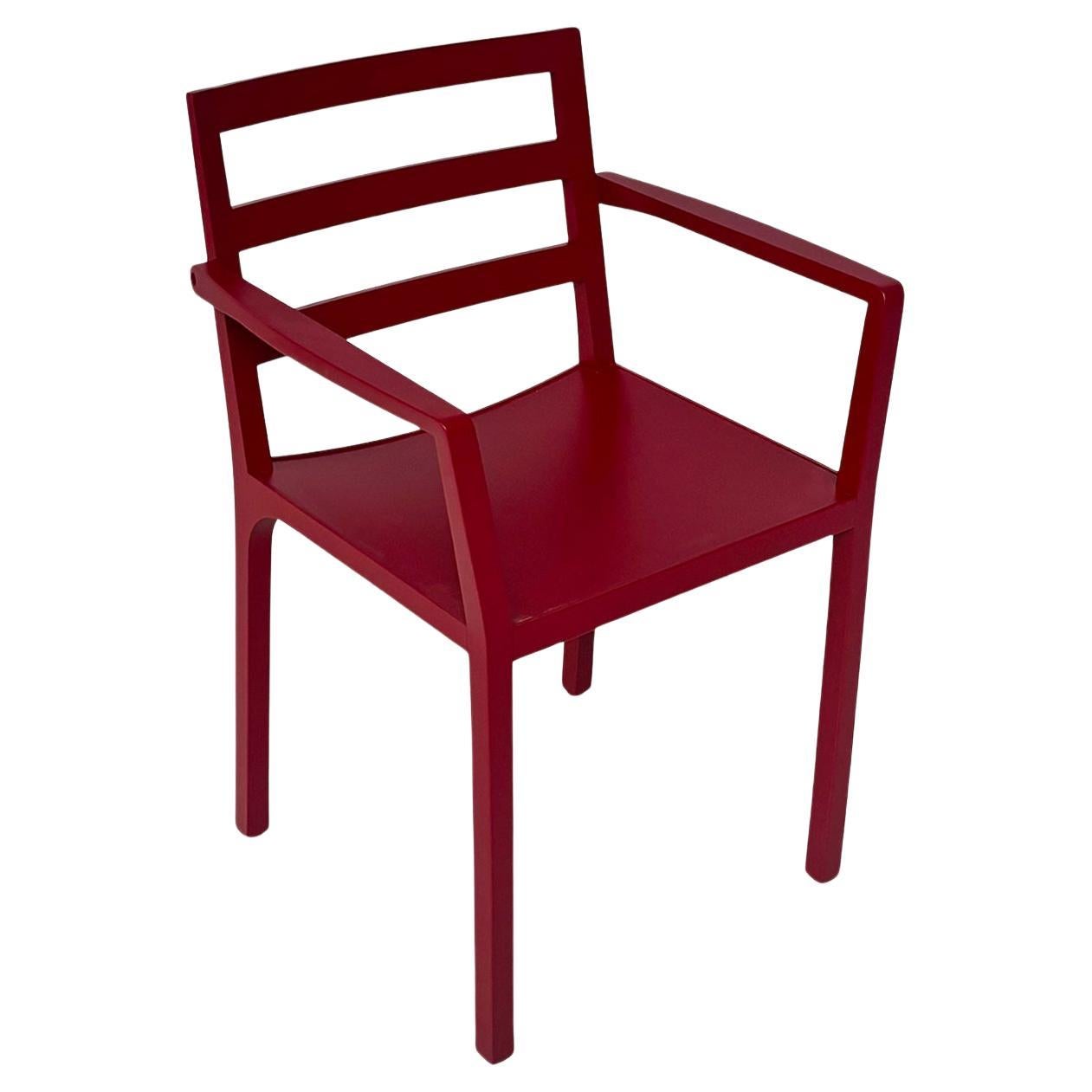 Poltrona moderna italiana in legno verniciato bordeaux, anni
80