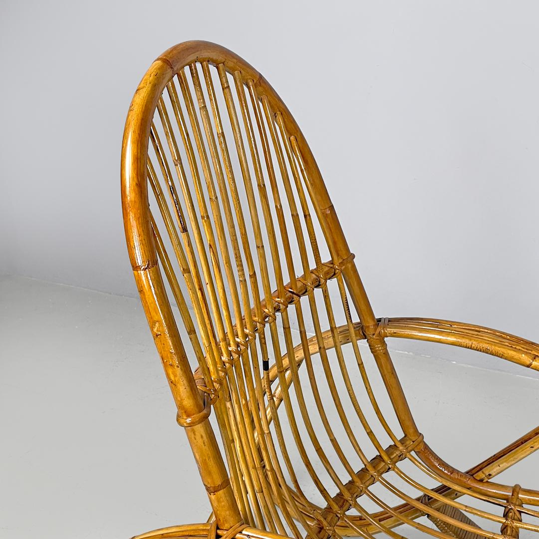 Fauteuil moderne italien en rotin avec accoudoirs et structure arrondis, 1970 en vente 2