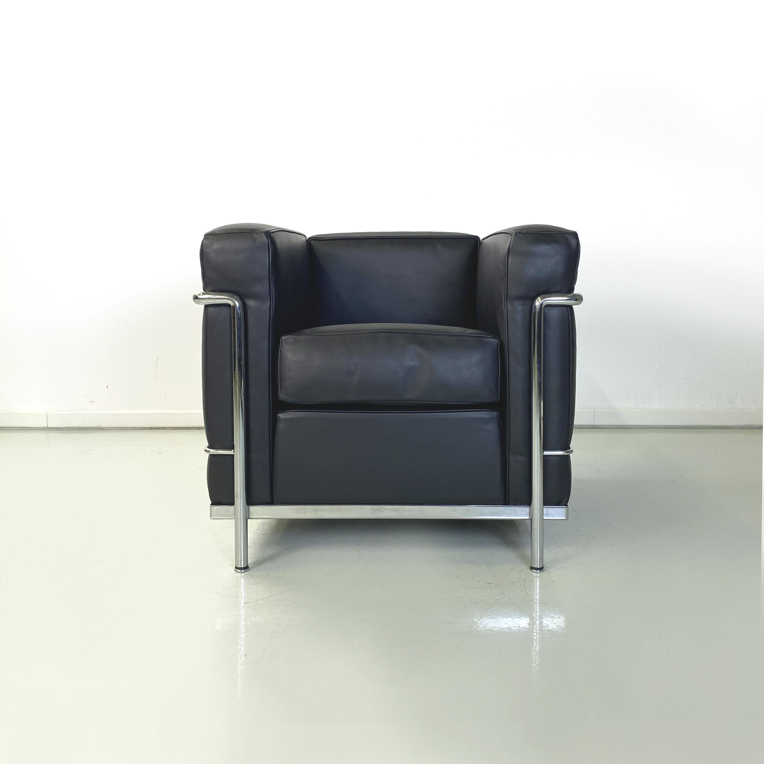 Italian modern Armchair mod. LC3 by Le Corbusier, Jeanneret and Perriand for Cassina, 1980s
Armchair mod. LC3 with metal tubular structure. The squared seats, backrests and armrests are upholstered and upholstered in black leather. 
Produced by