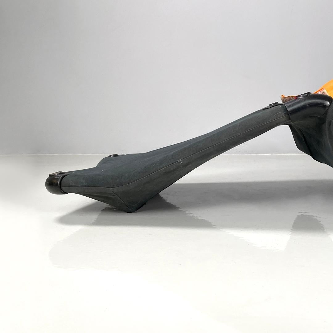 Moderner italienischer moderner Sessel oder Chaiselongue Wink Toshiyuki Kita für Cassina, 1980er Jahre im Angebot 10