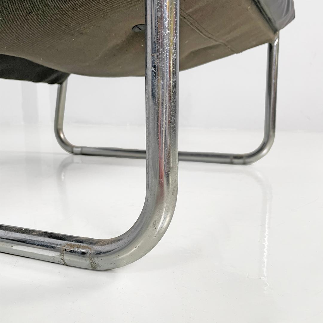 Italian modern armchairs in tubular metal and black synthetic leather, 1970s en vente 5