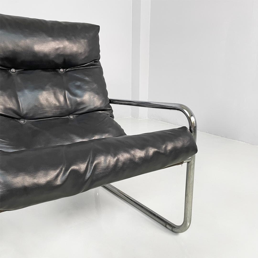 Moderne Italian modern armchairs in tubular metal and black synthetic leather, 1970s en vente